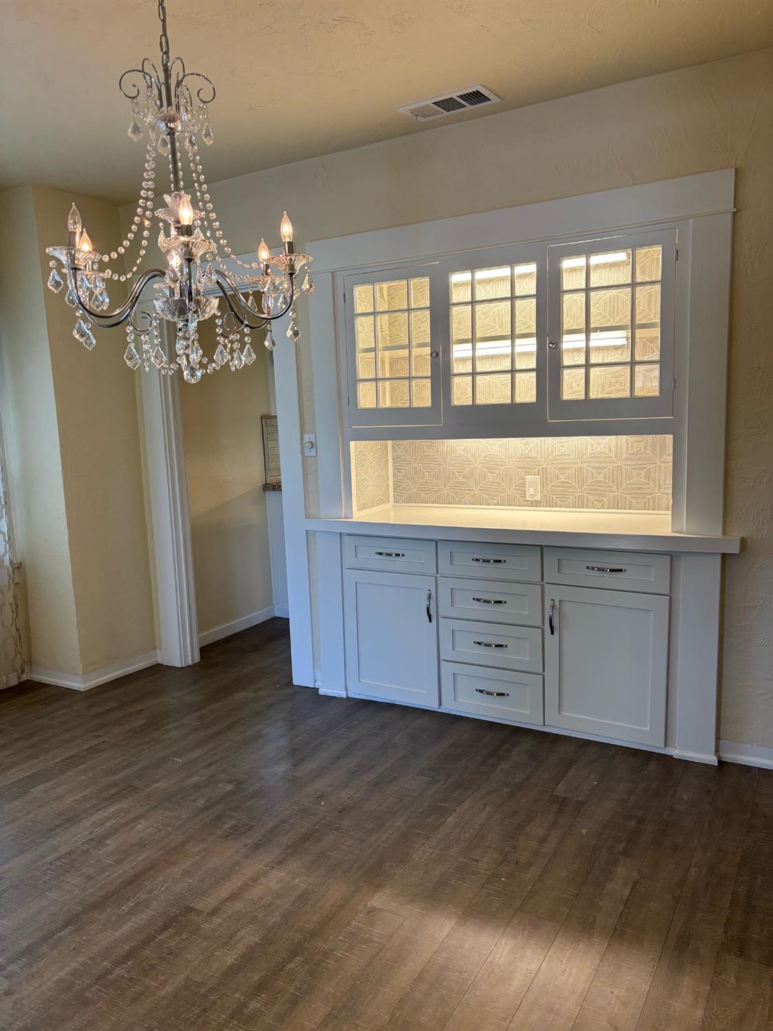 417 Enslen Ave, Modesto, CA 95354