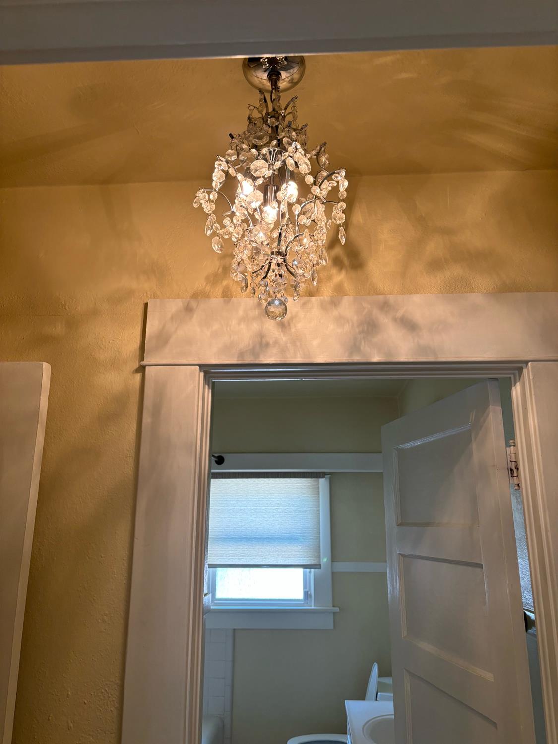 417 Enslen Ave, Modesto, CA 95354