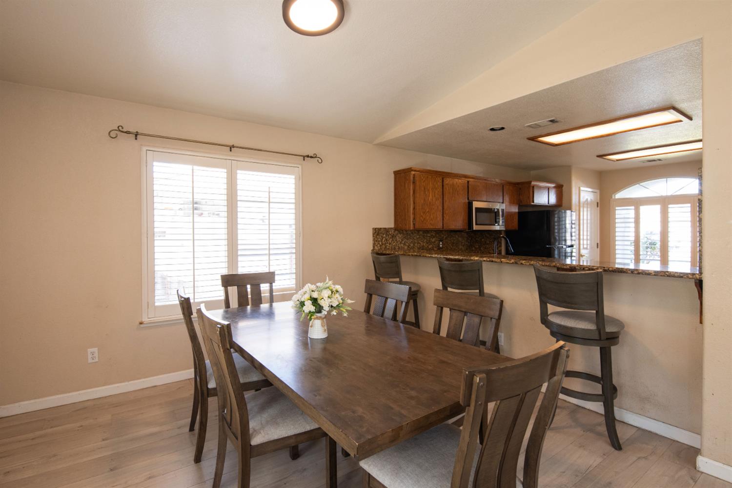 2300 Park East Dr, Modesto, CA 95351