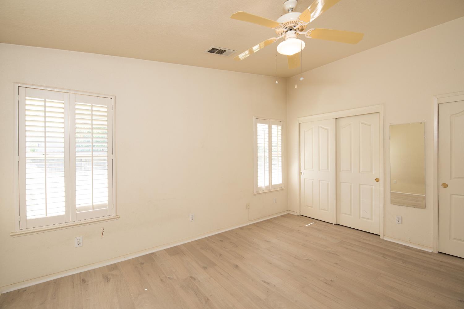 2300 Park East Dr, Modesto, CA 95351