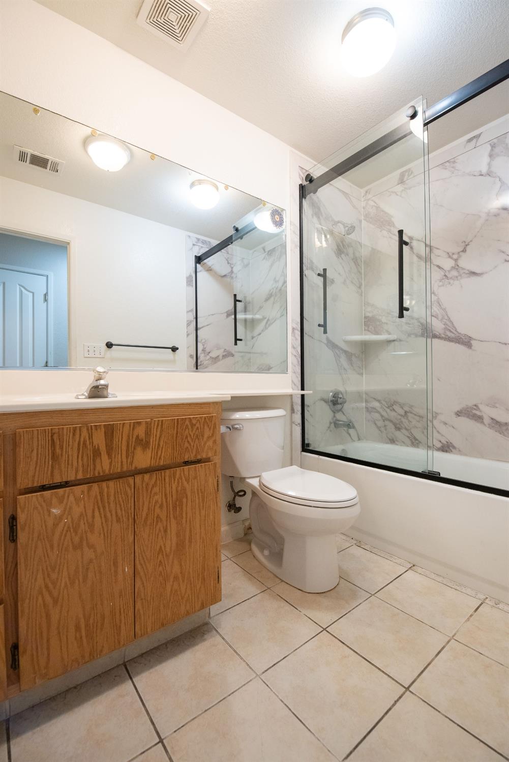 2300 Park East Dr, Modesto, CA 95351