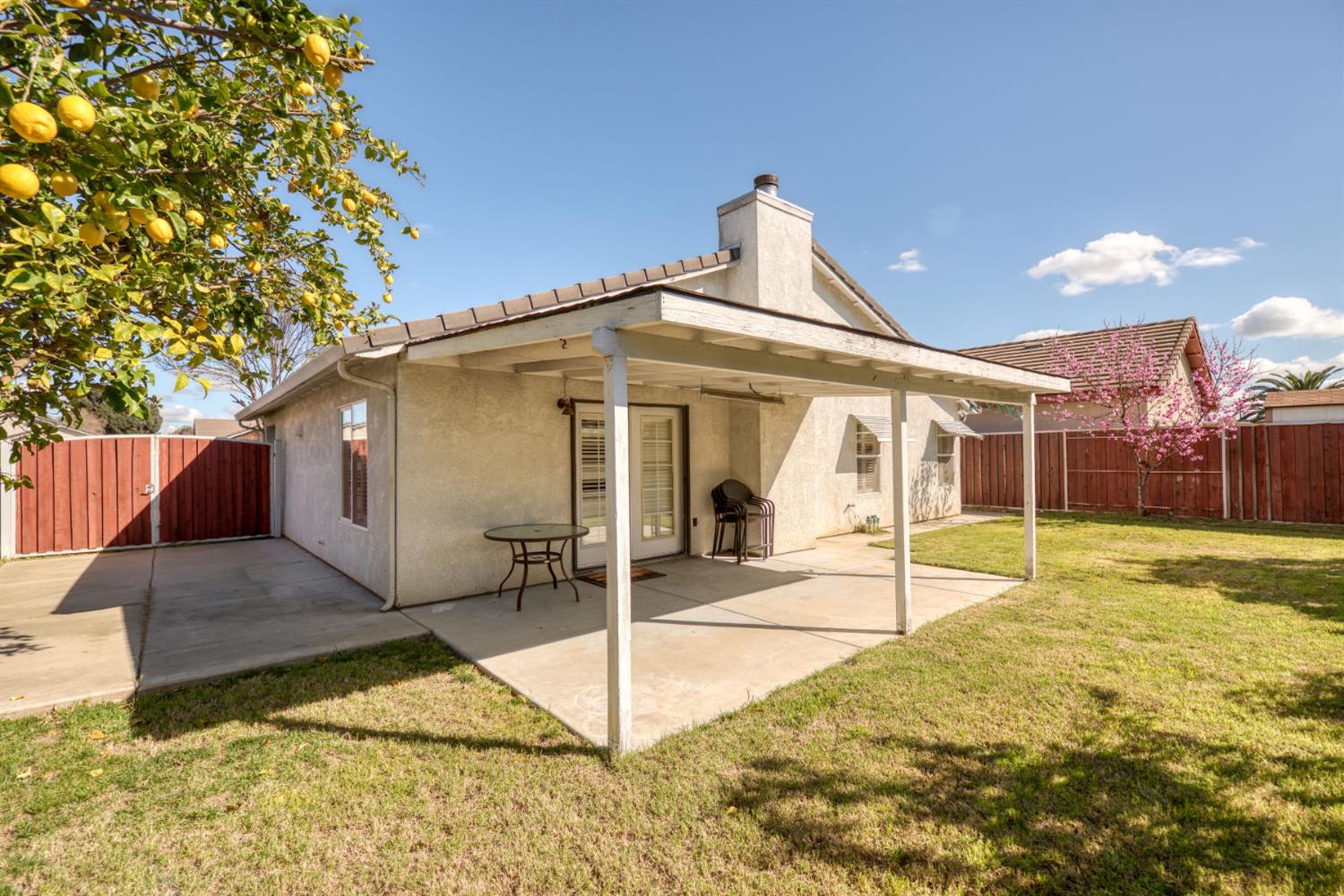 2300 Park East Dr, Modesto, CA 95351