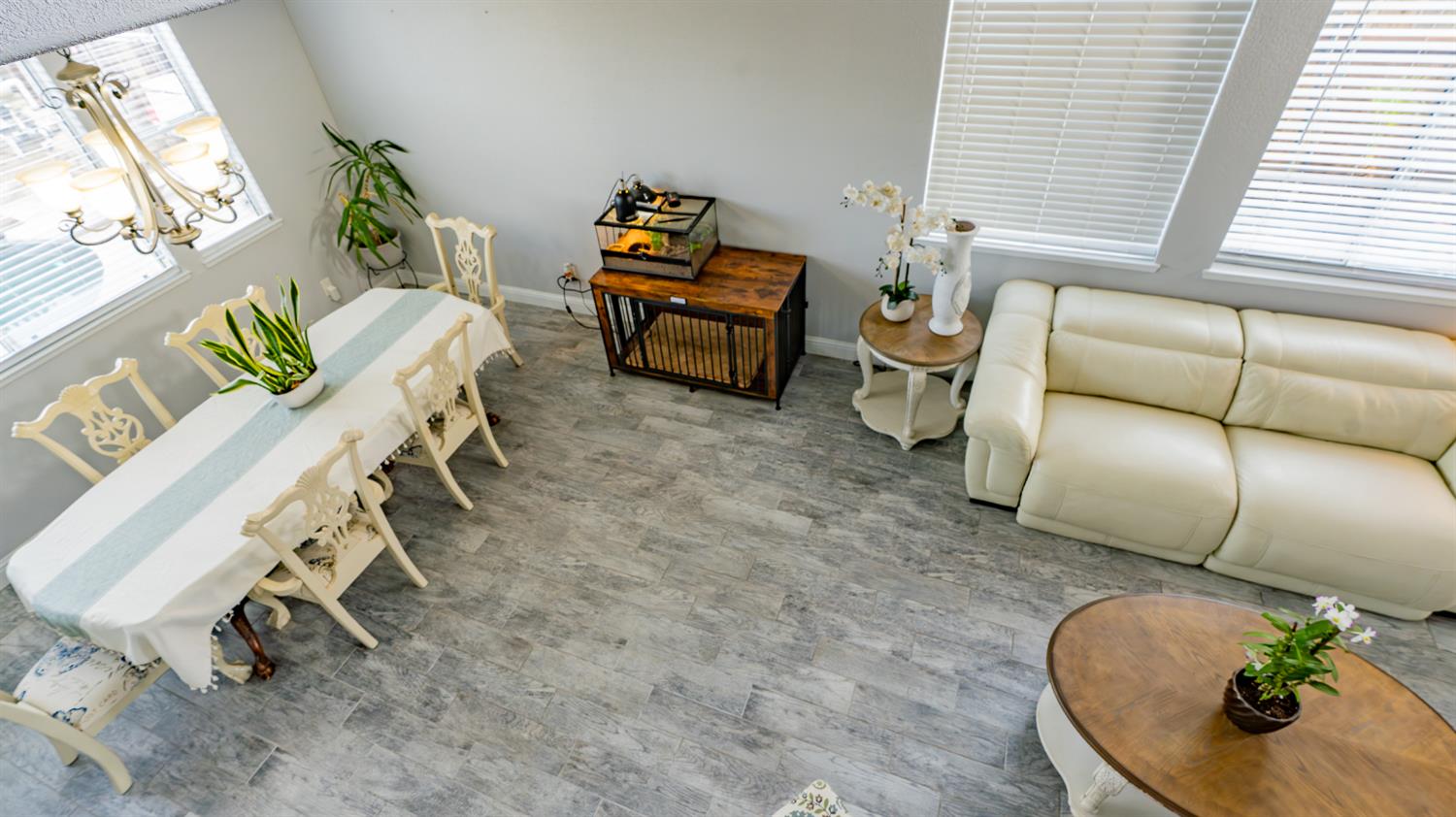 707 Chenin Blanc Dr, Manteca, CA 95337