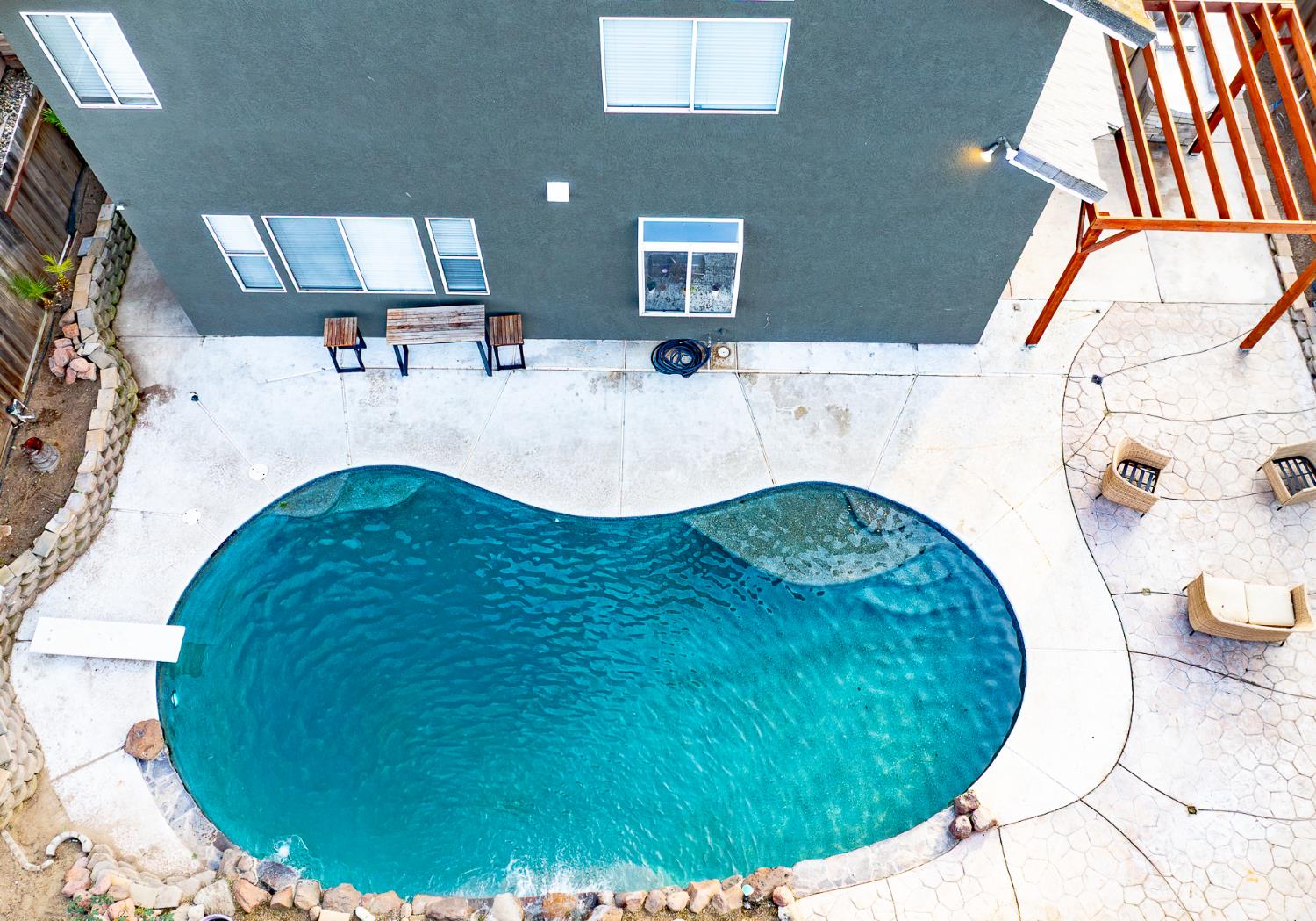 707 Chenin Blanc Dr, Manteca, CA 95337