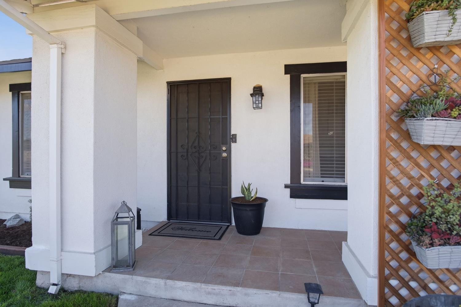 1900 Joett Dr, Turlock, CA 95380