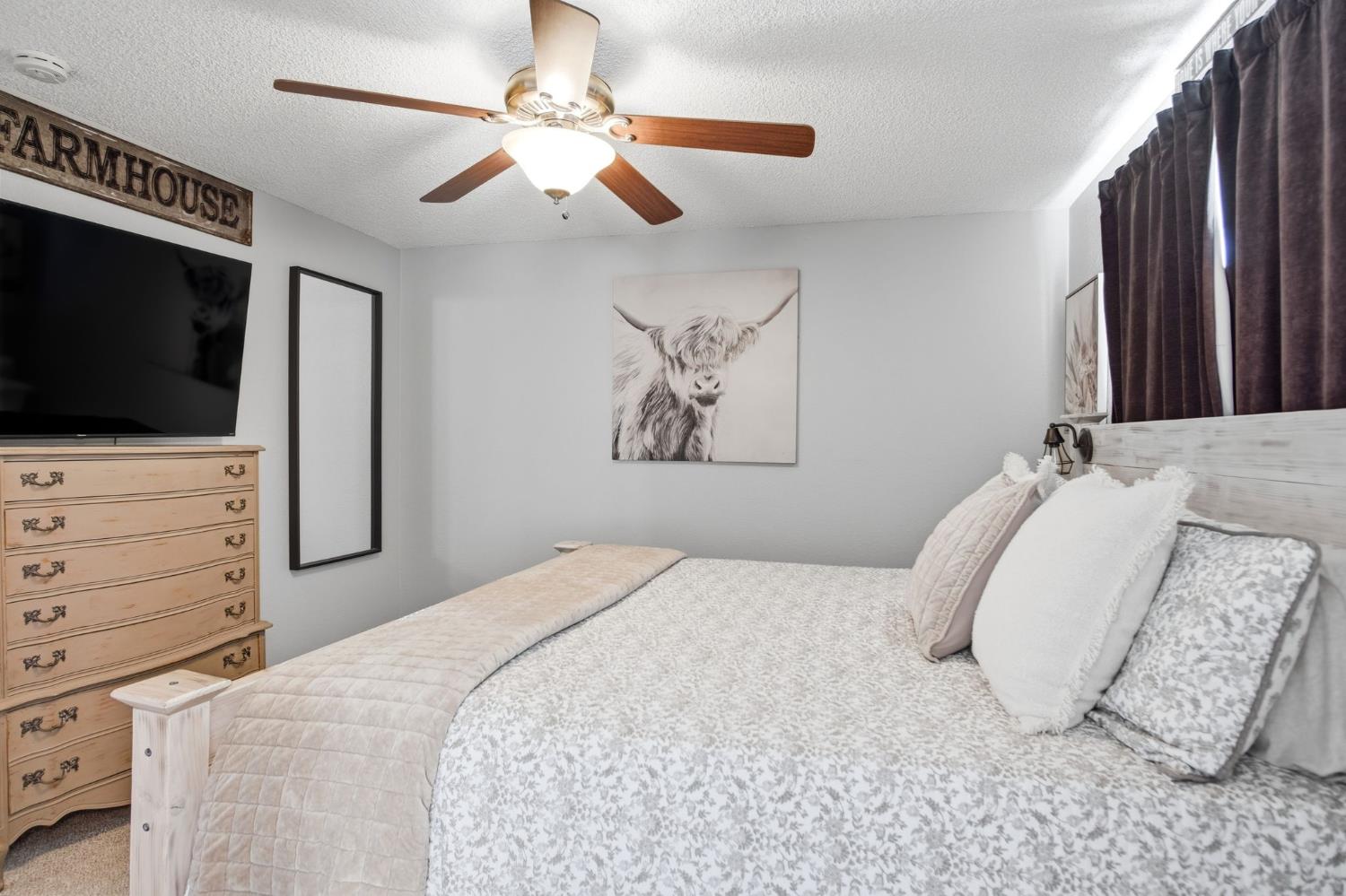 1900 Joett Dr, Turlock, CA 95380