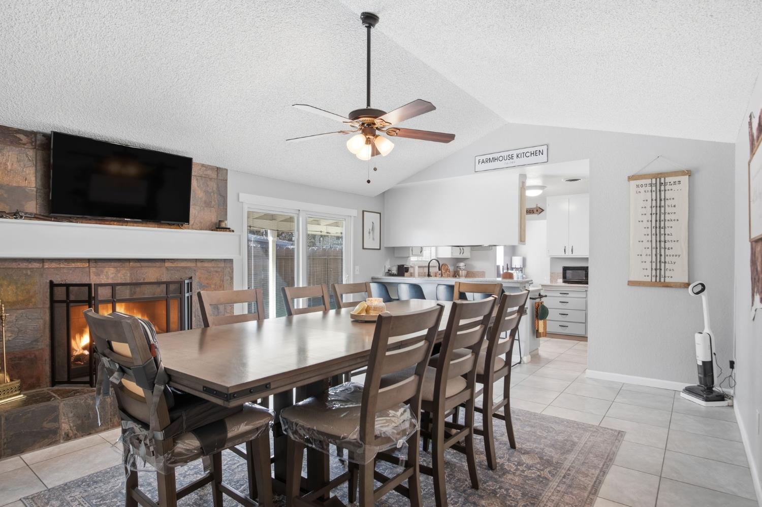 1900 Joett Dr, Turlock, CA 95380