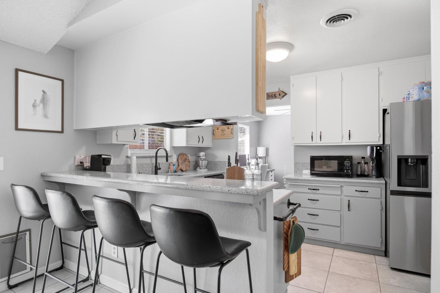 1900 Joett Dr, Turlock, CA 95380