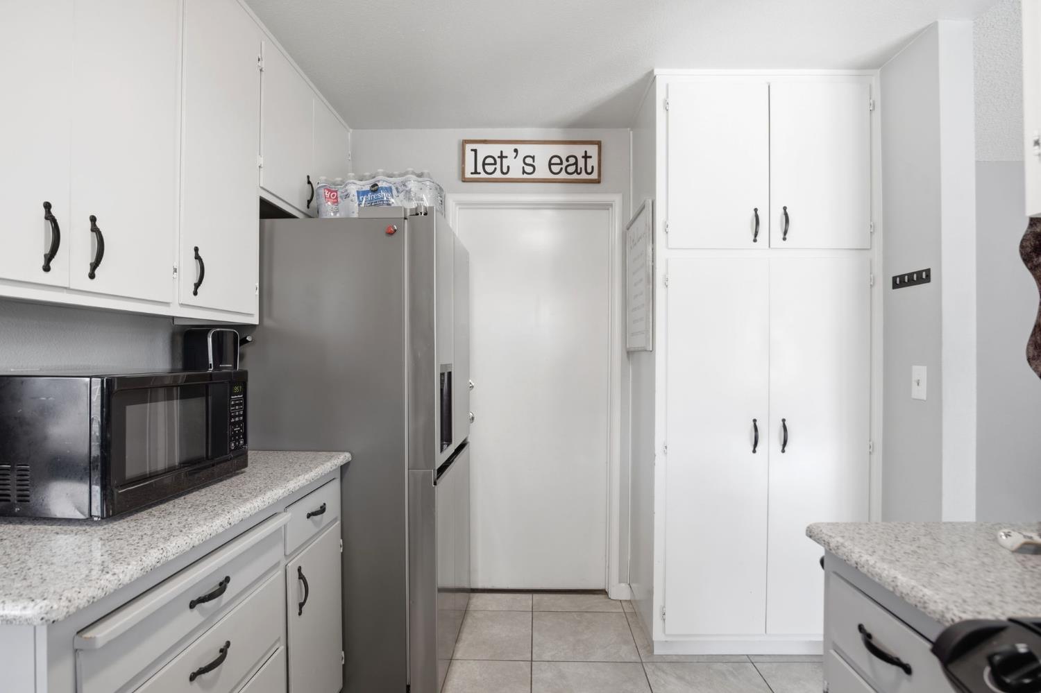 1900 Joett Dr, Turlock, CA 95380