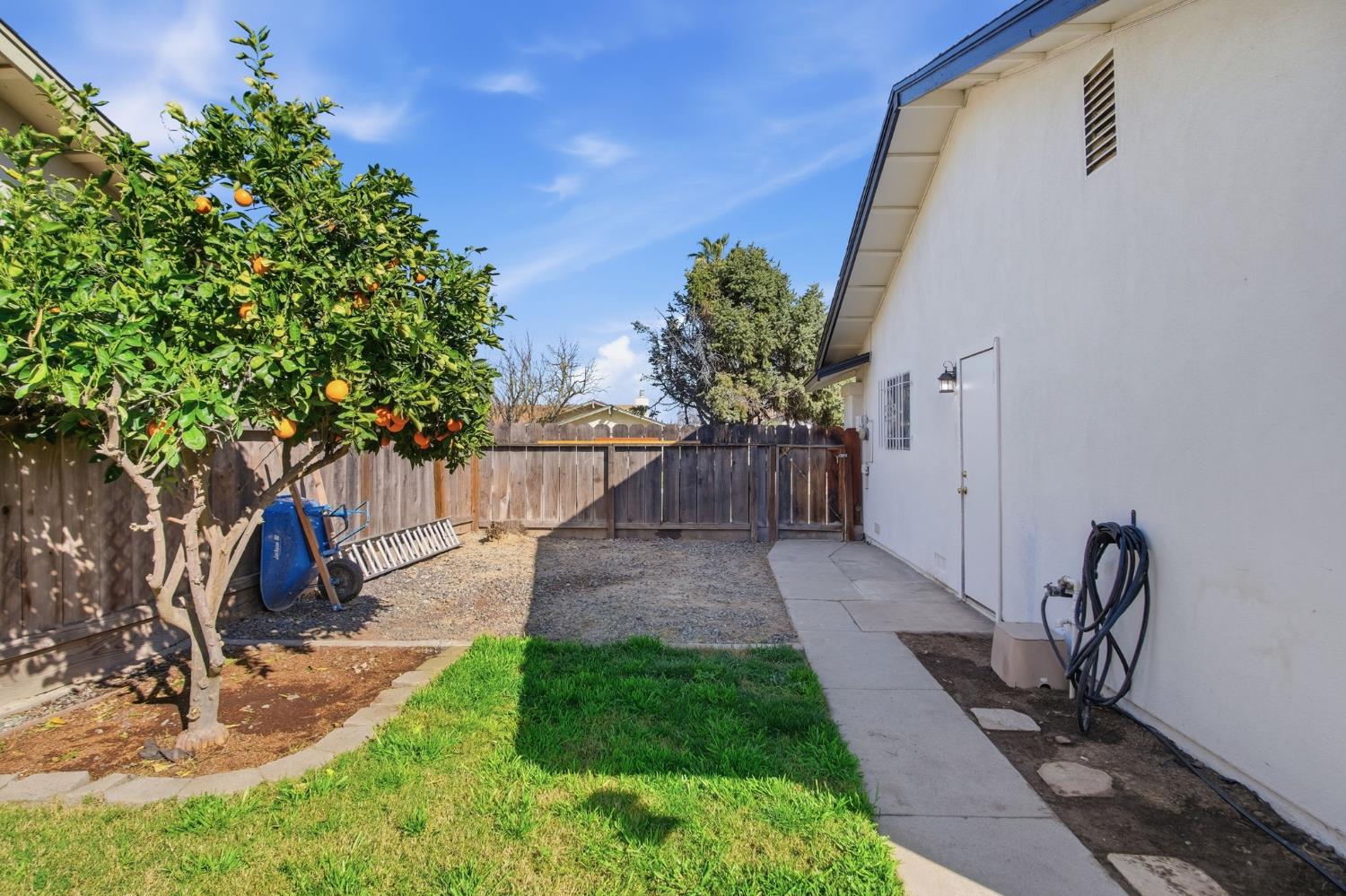 1900 Joett Dr, Turlock, CA 95380