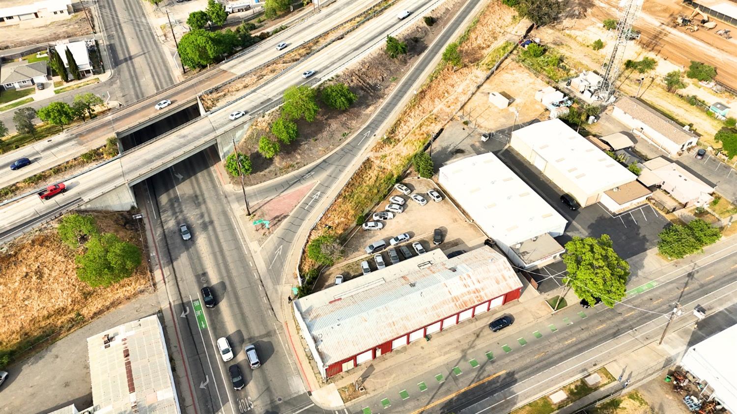 1300 G St, Merced, CA 95341