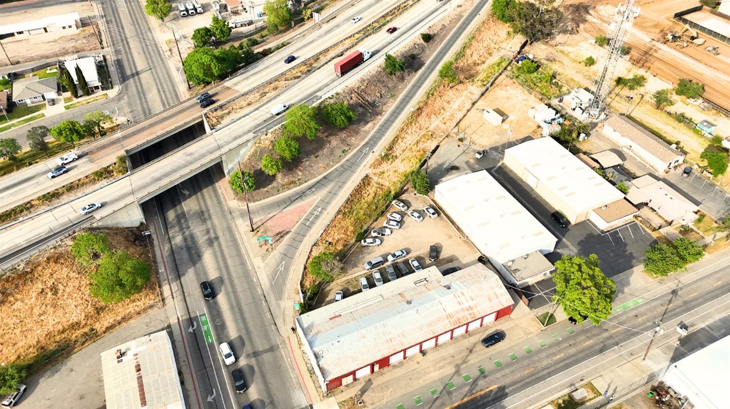 1300 G St, Merced, CA 95341