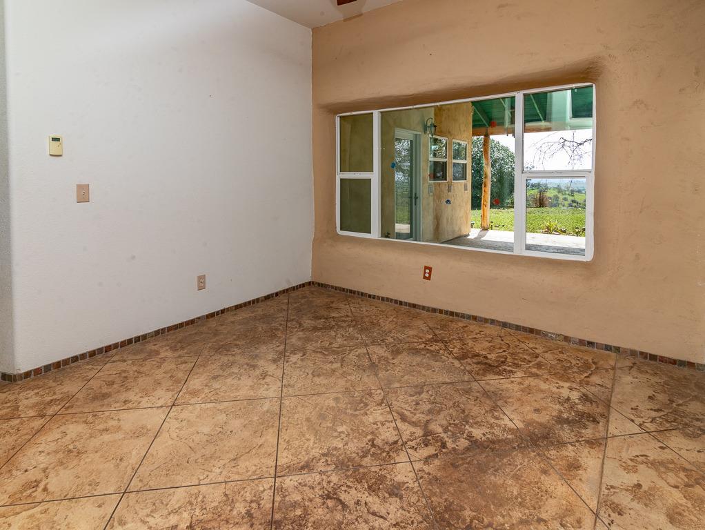 9883 Hernandez Dr, La Grange, CA 95329