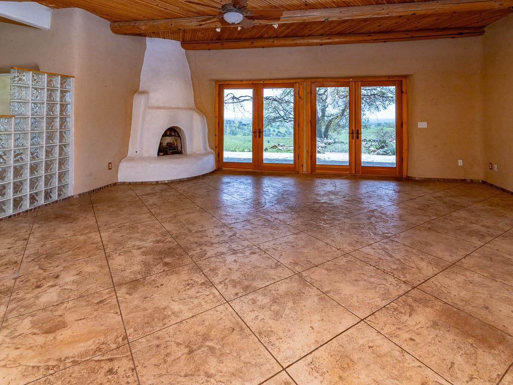 9883 Hernandez Dr, La Grange, CA 95329