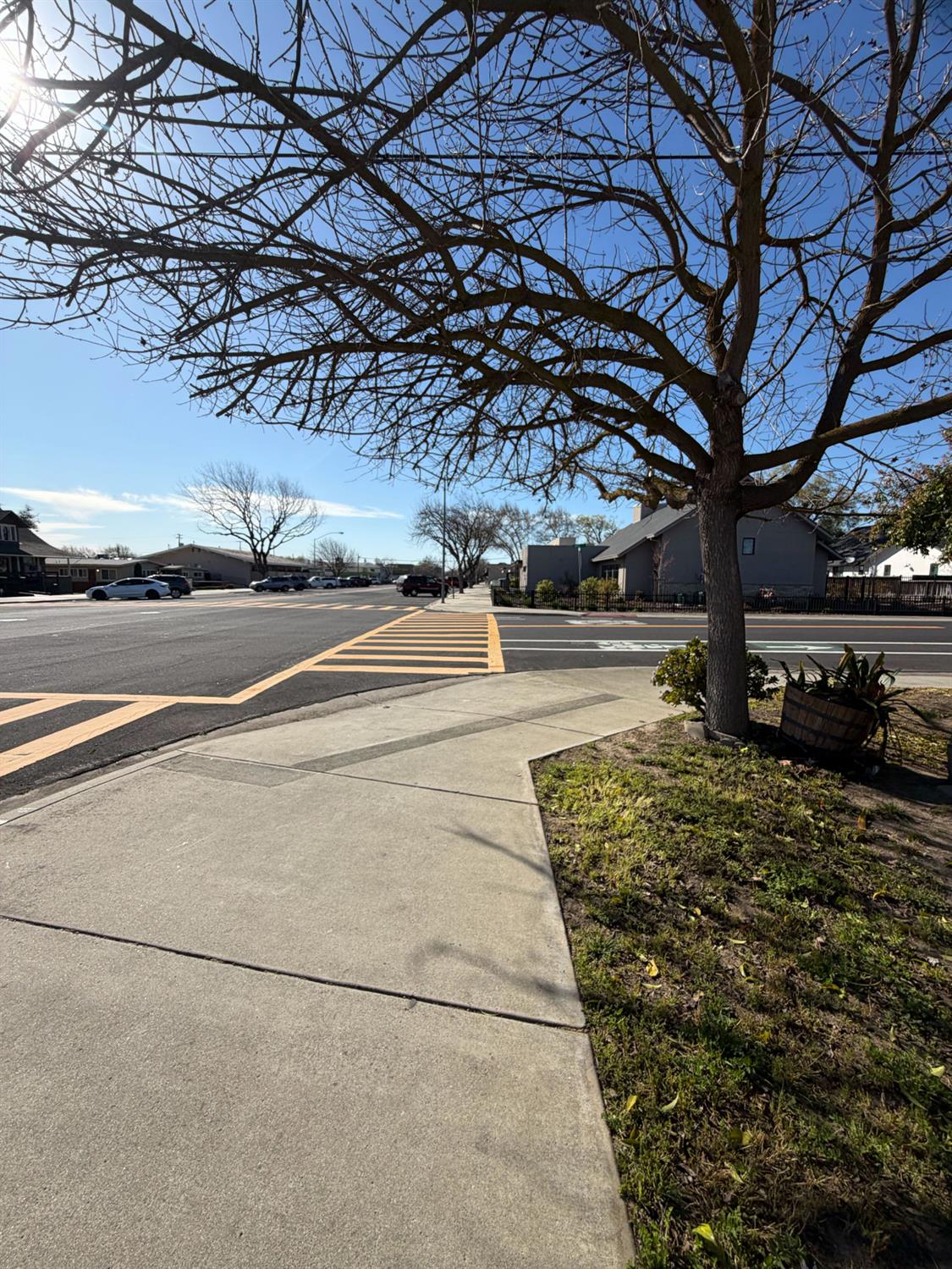 2324 6th St, Hughson, CA 95326