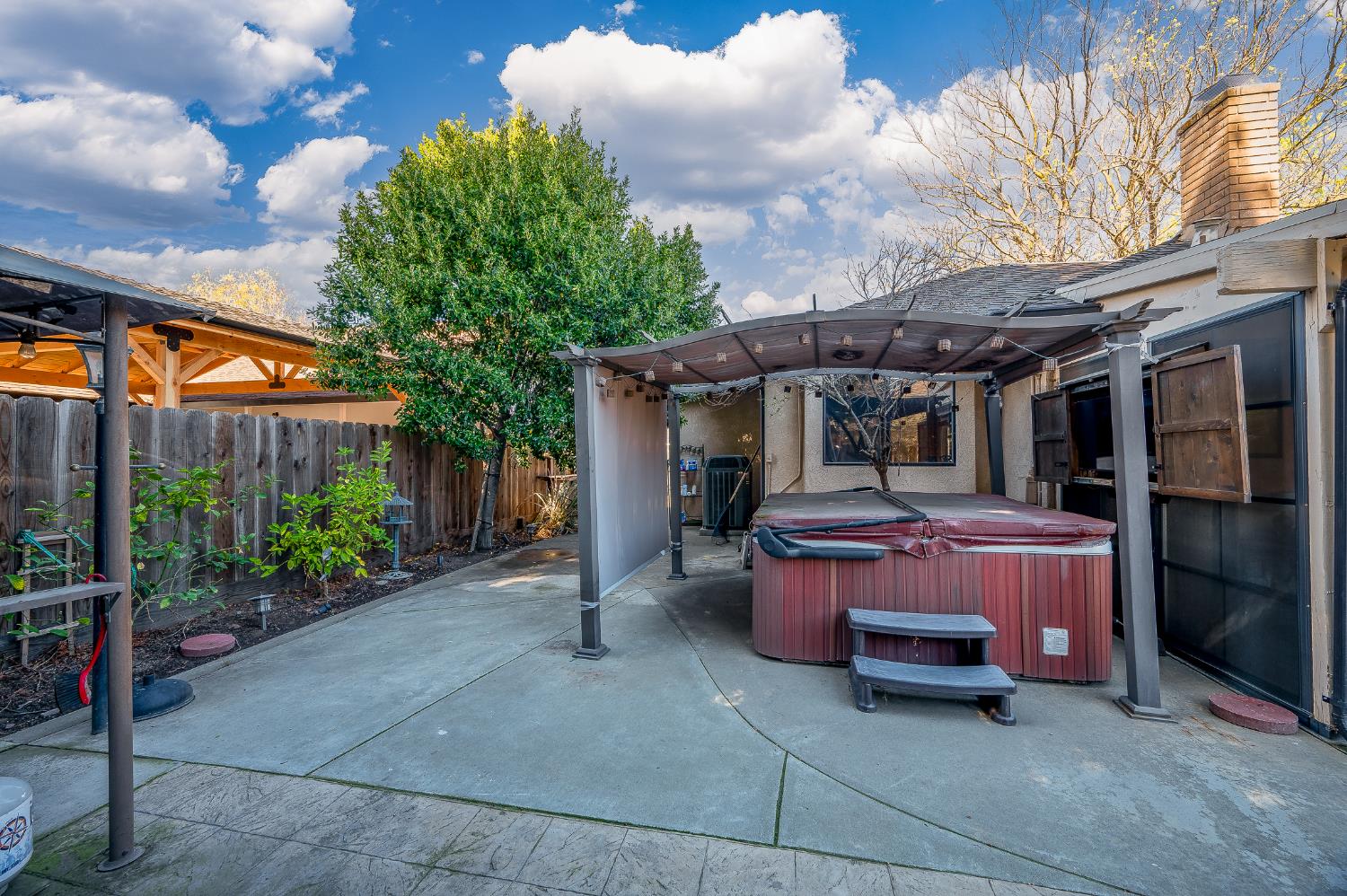 2108 Canadian Cir, Modesto, CA 95356