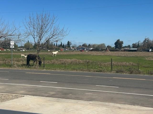 6033 Central Ave, Riverbank, CA 95367