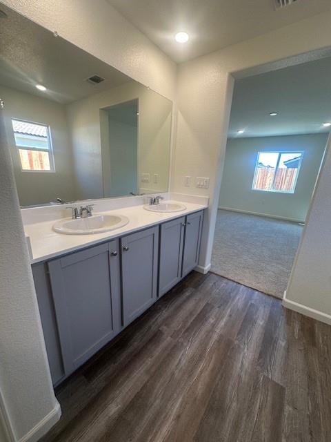 6033 Central Ave, Riverbank, CA 95367