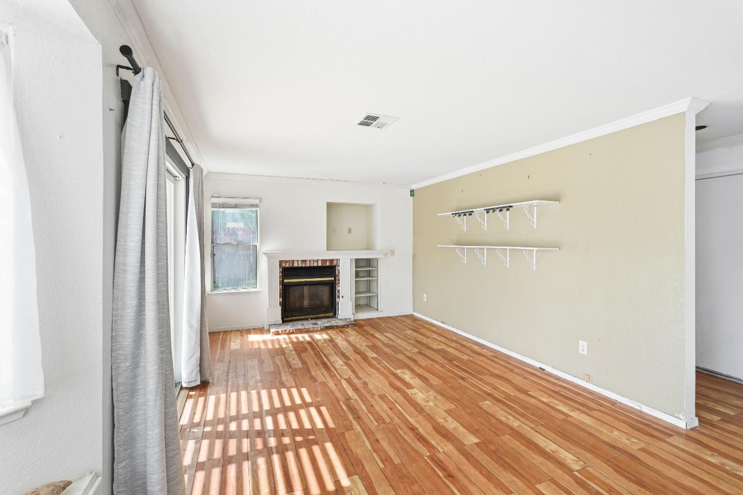 2720 River Cove Dr, Riverbank, CA 95367