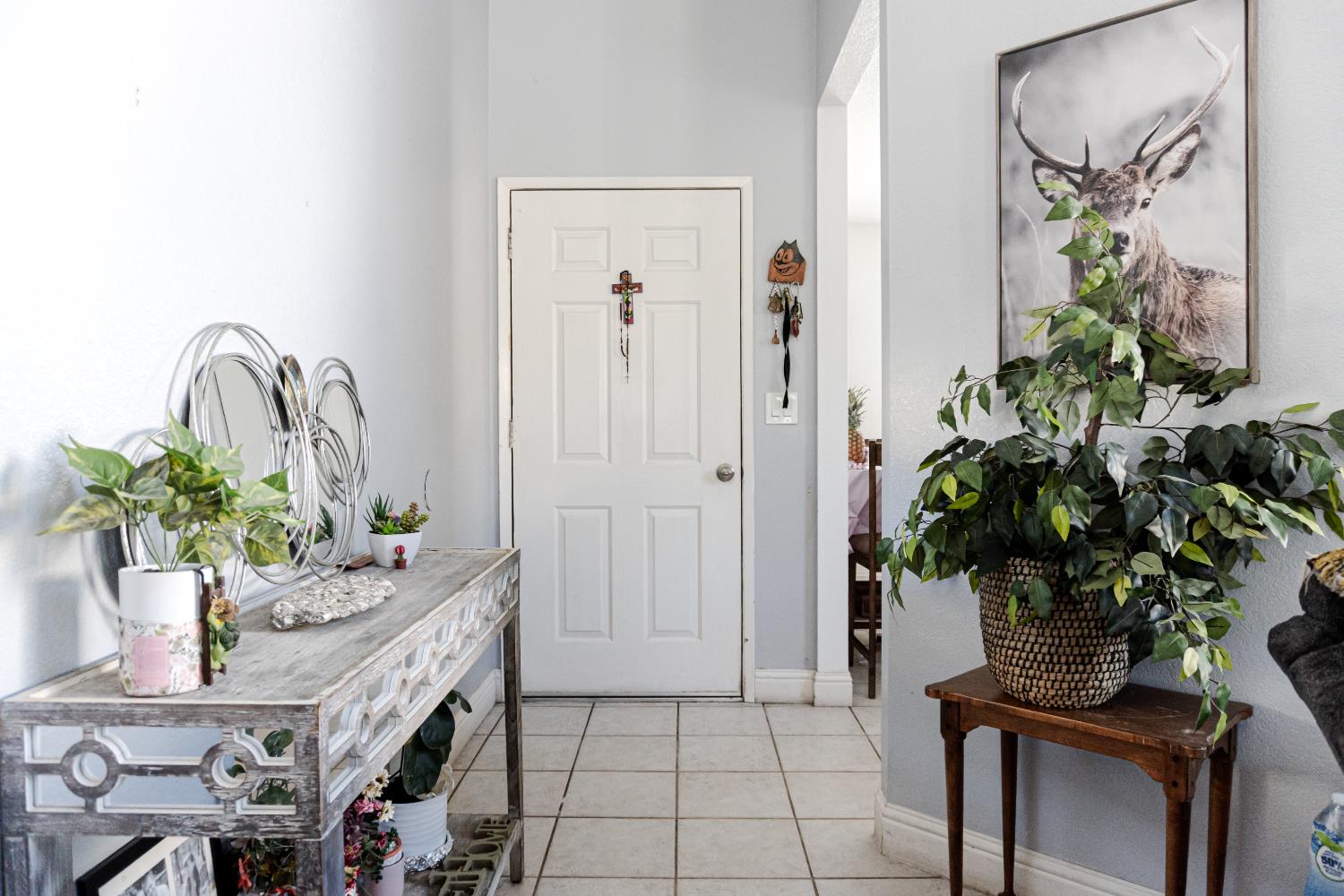 2062 Hastings Dr, Los Banos, CA 93635