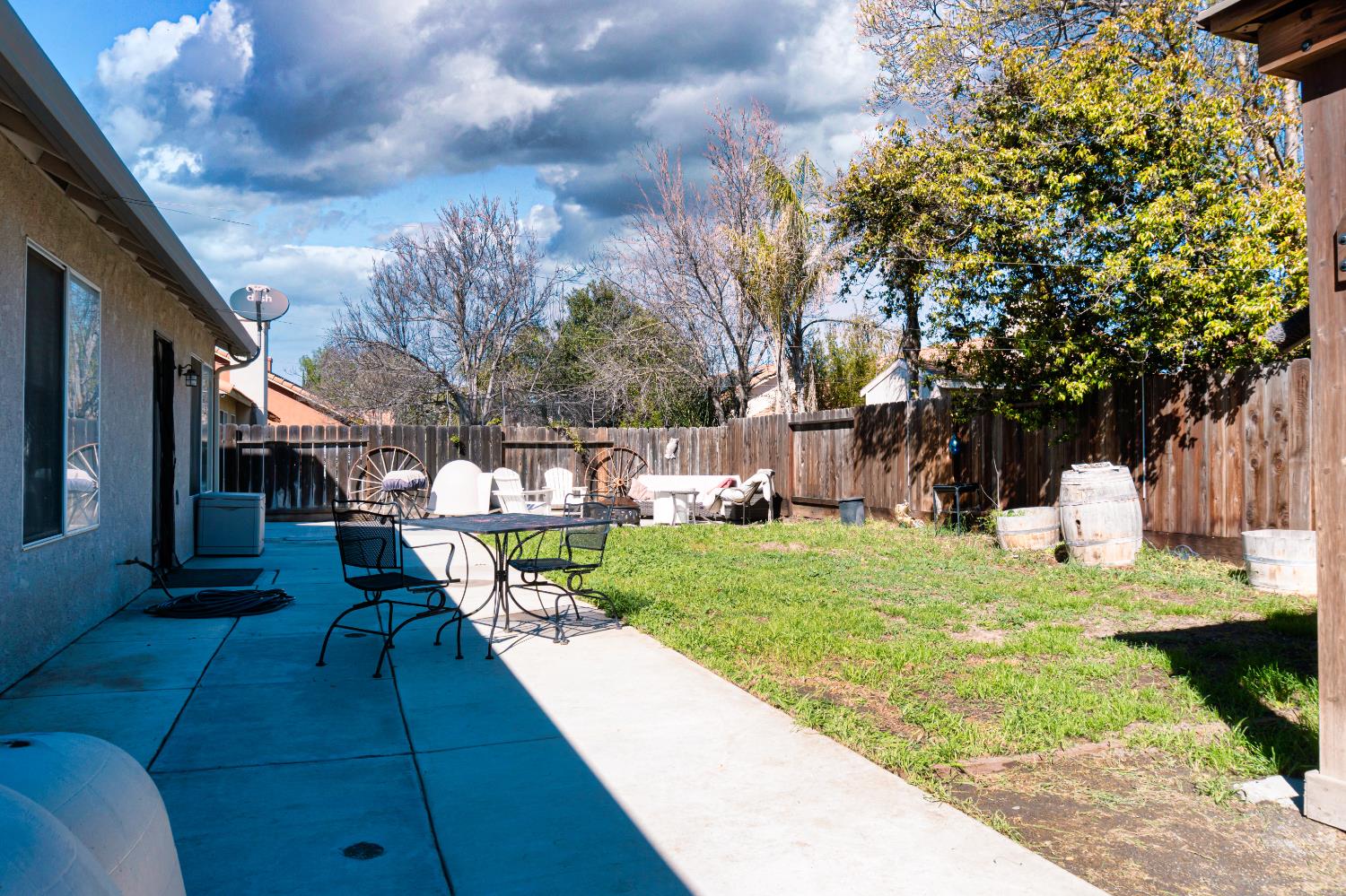 2062 Hastings Dr, Los Banos, CA 93635