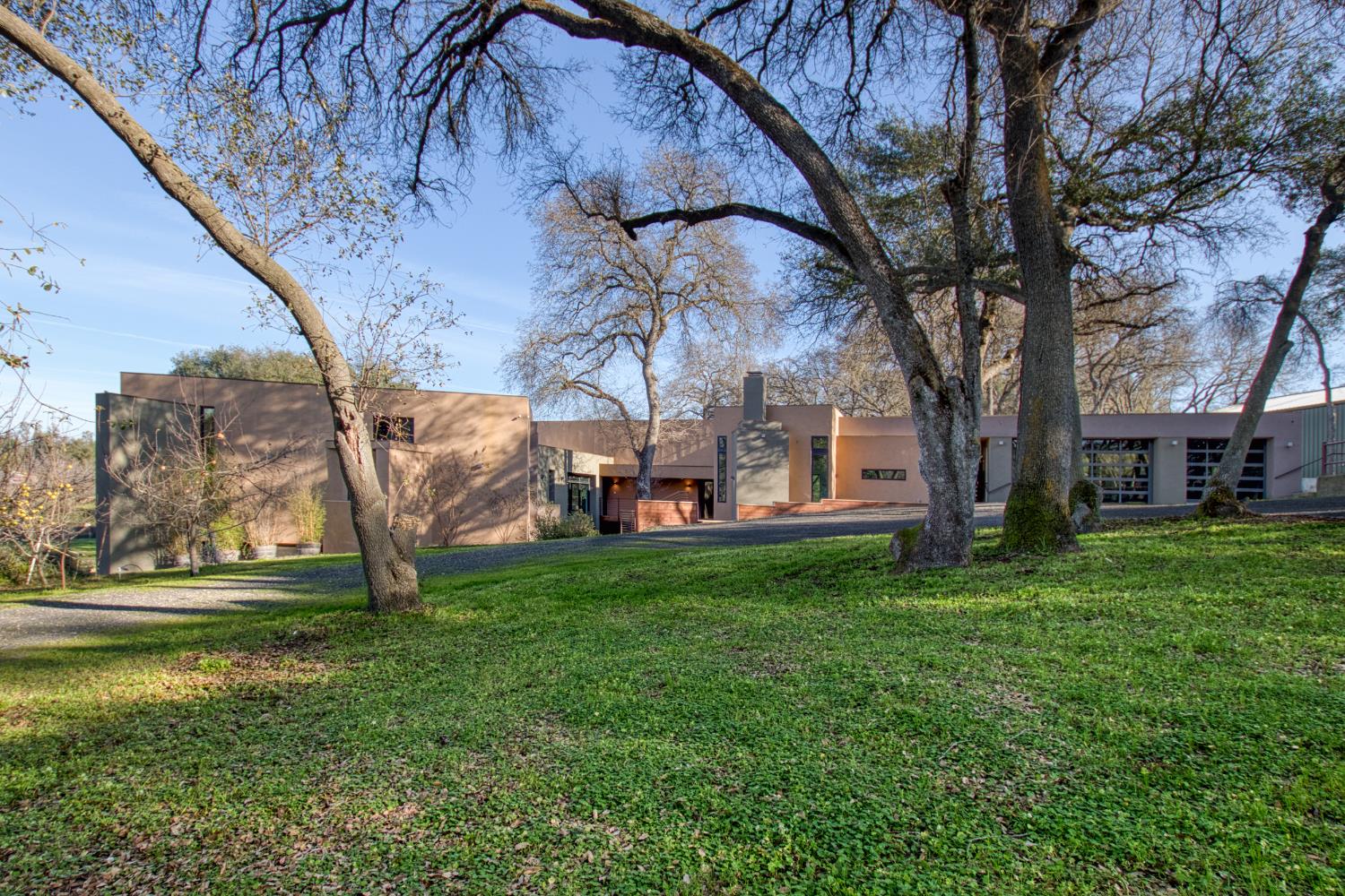 12100 Horseshoe Rd, Oakdale, CA 95361