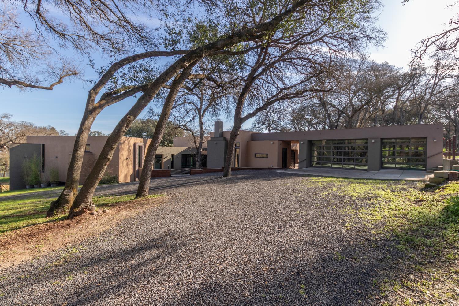 12100 Horseshoe Rd, Oakdale, CA 95361