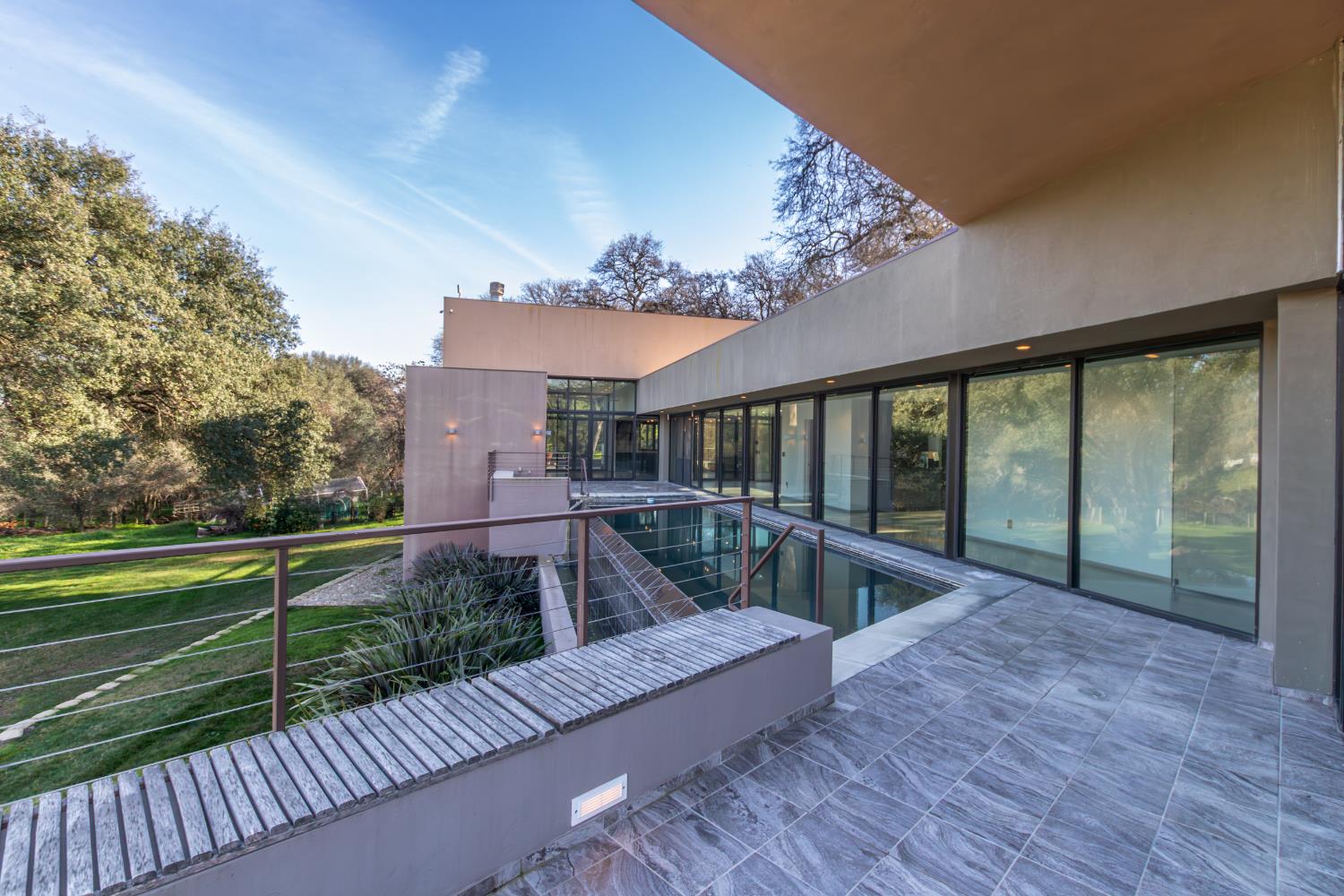 12100 Horseshoe Rd, Oakdale, CA 95361