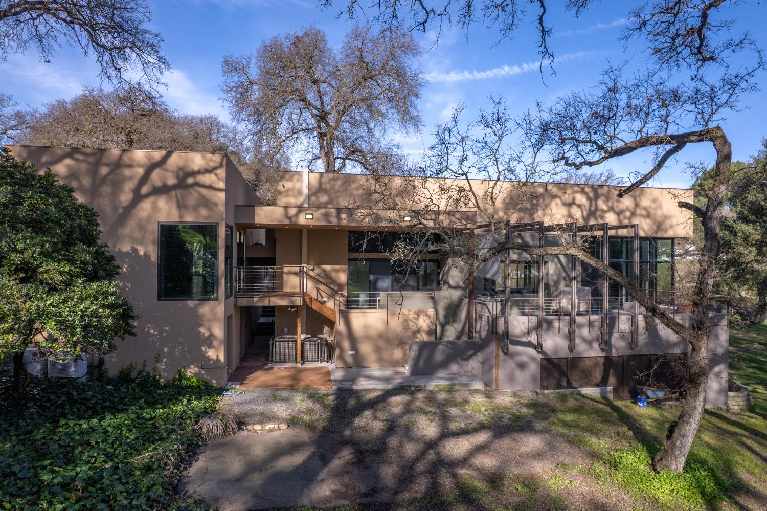 12100 Horseshoe Rd, Oakdale, CA 95361