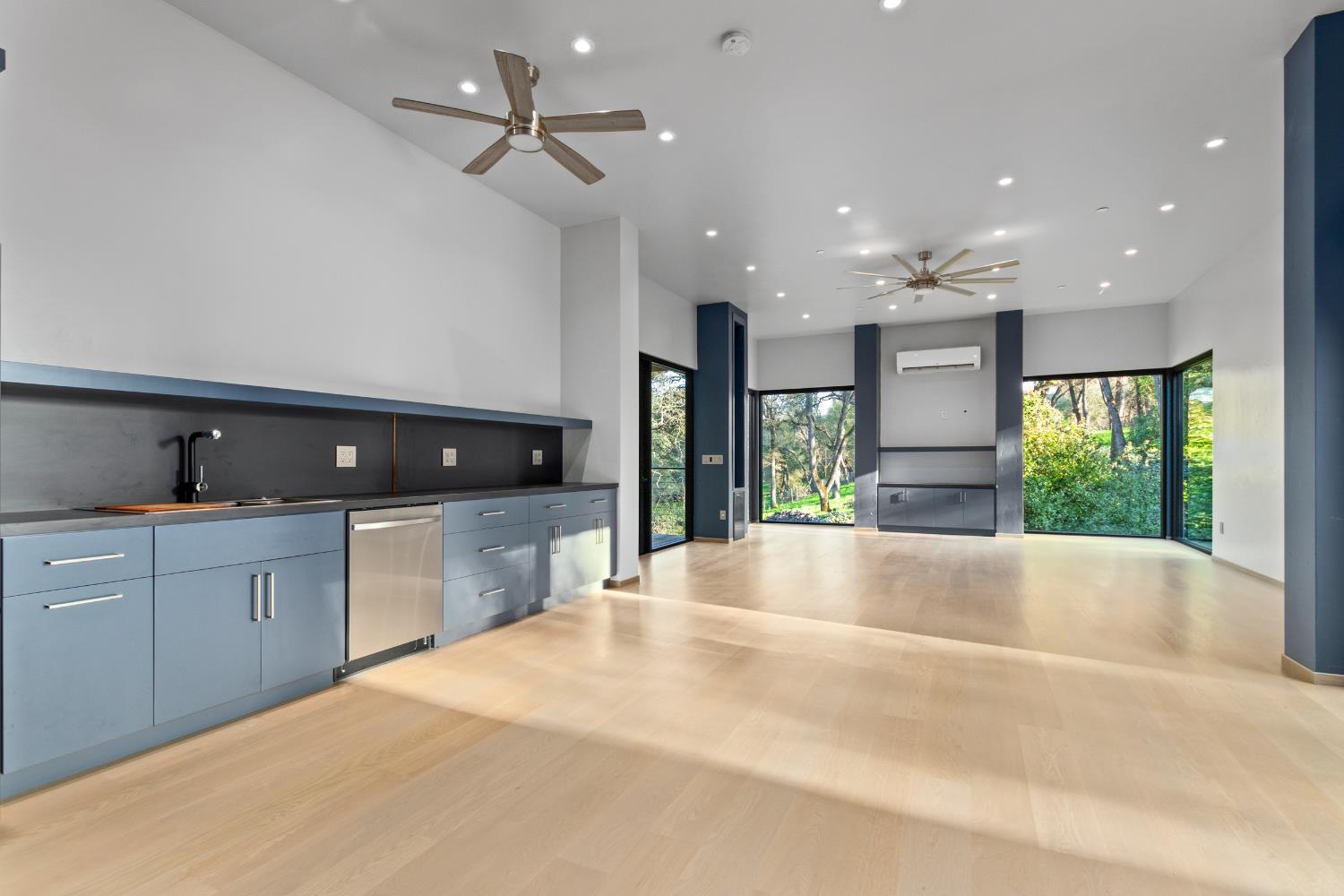 12100 Horseshoe Rd, Oakdale, CA 95361