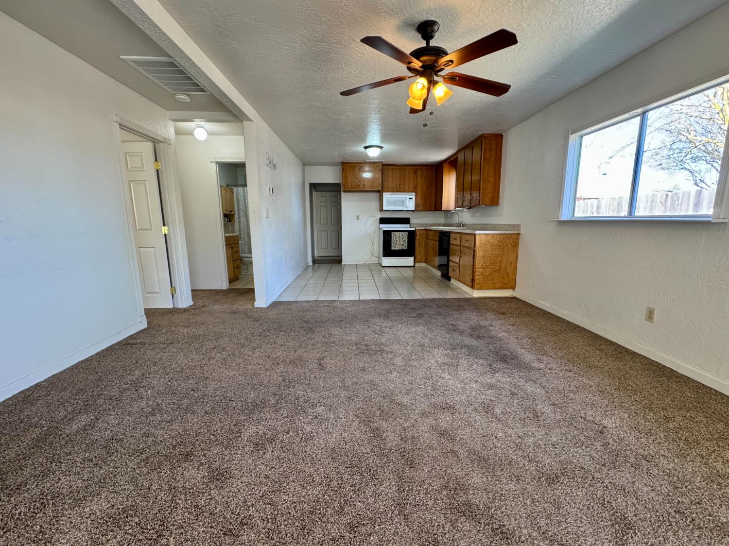 205 Orchard Ave, Modesto, CA 95354