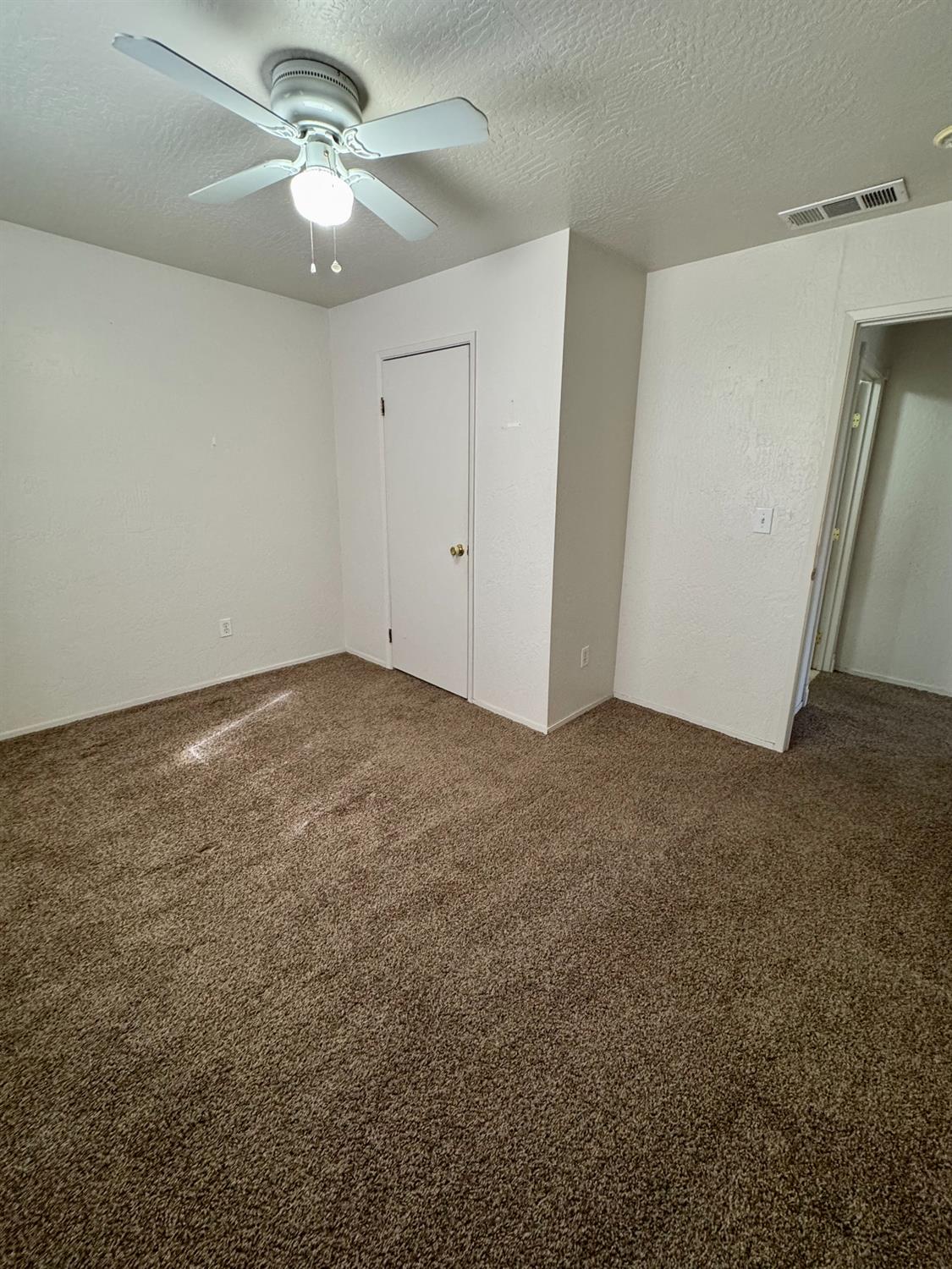 205 Orchard Ave, Modesto, CA 95354