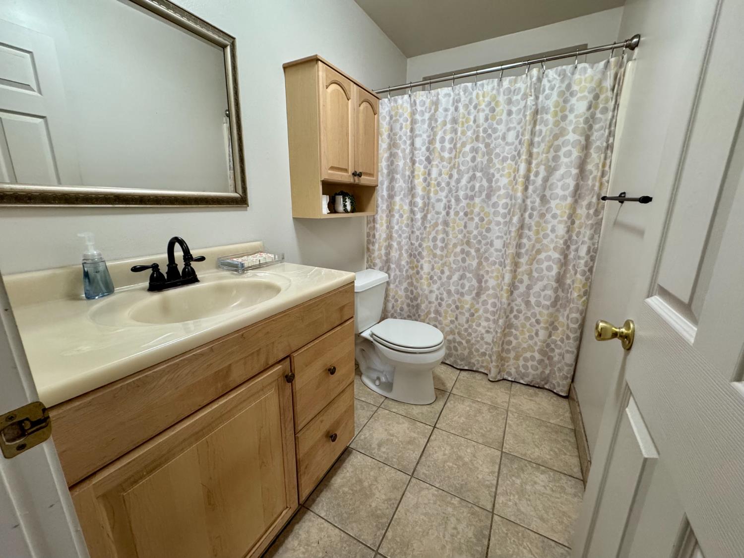 205 Orchard Ave, Modesto, CA 95354