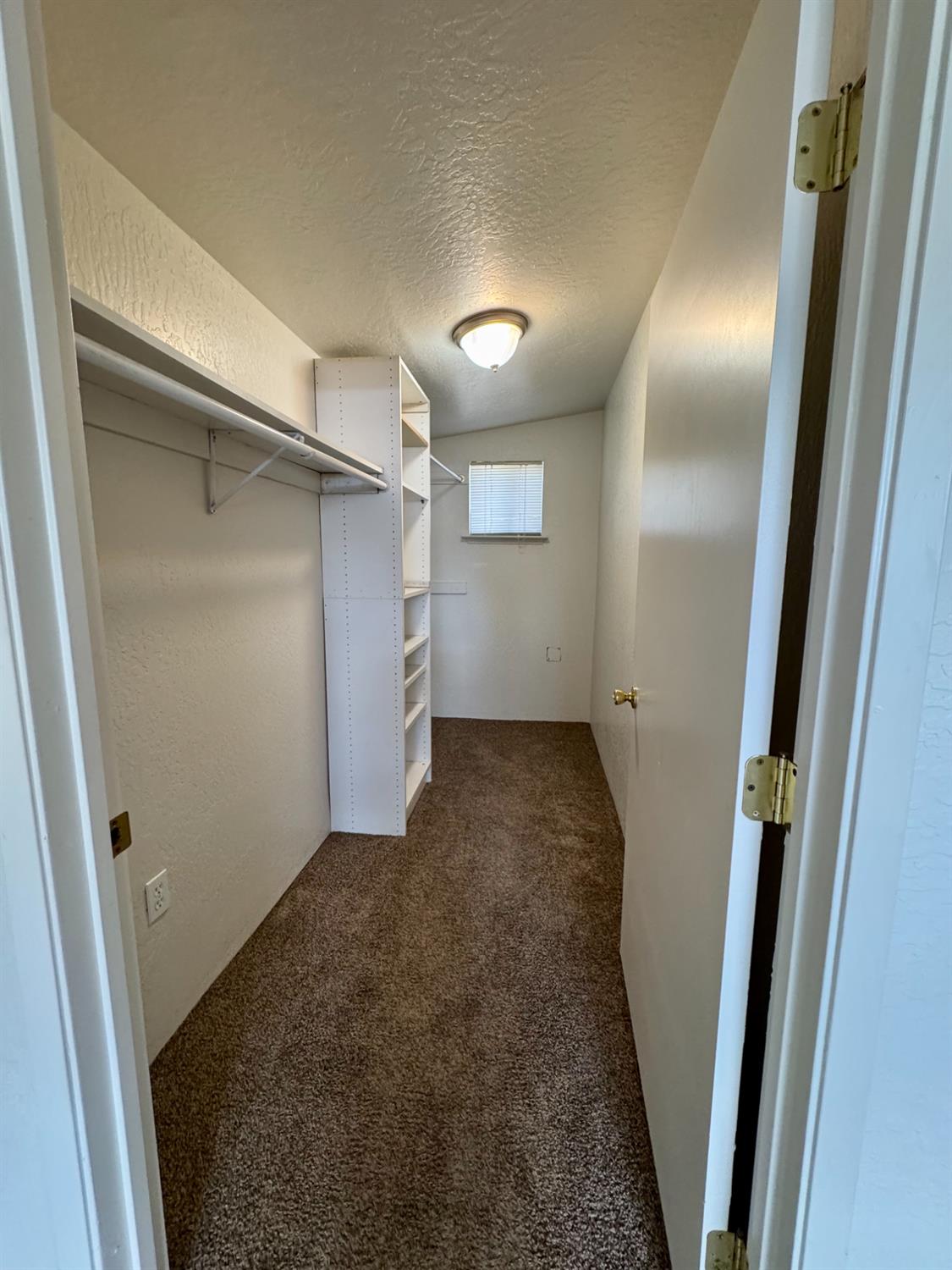 205 Orchard Ave, Modesto, CA 95354