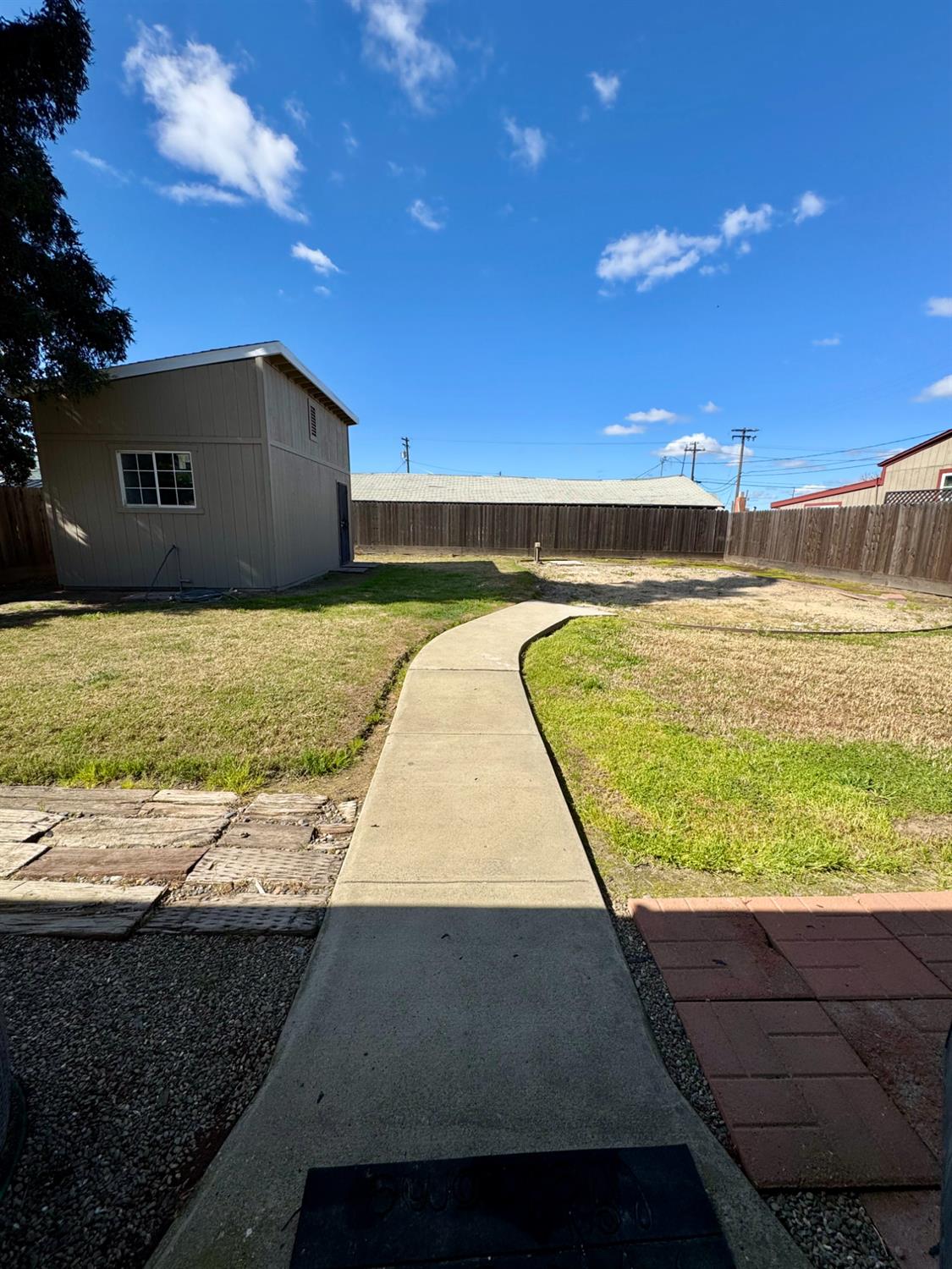 205 Orchard Ave, Modesto, CA 95354