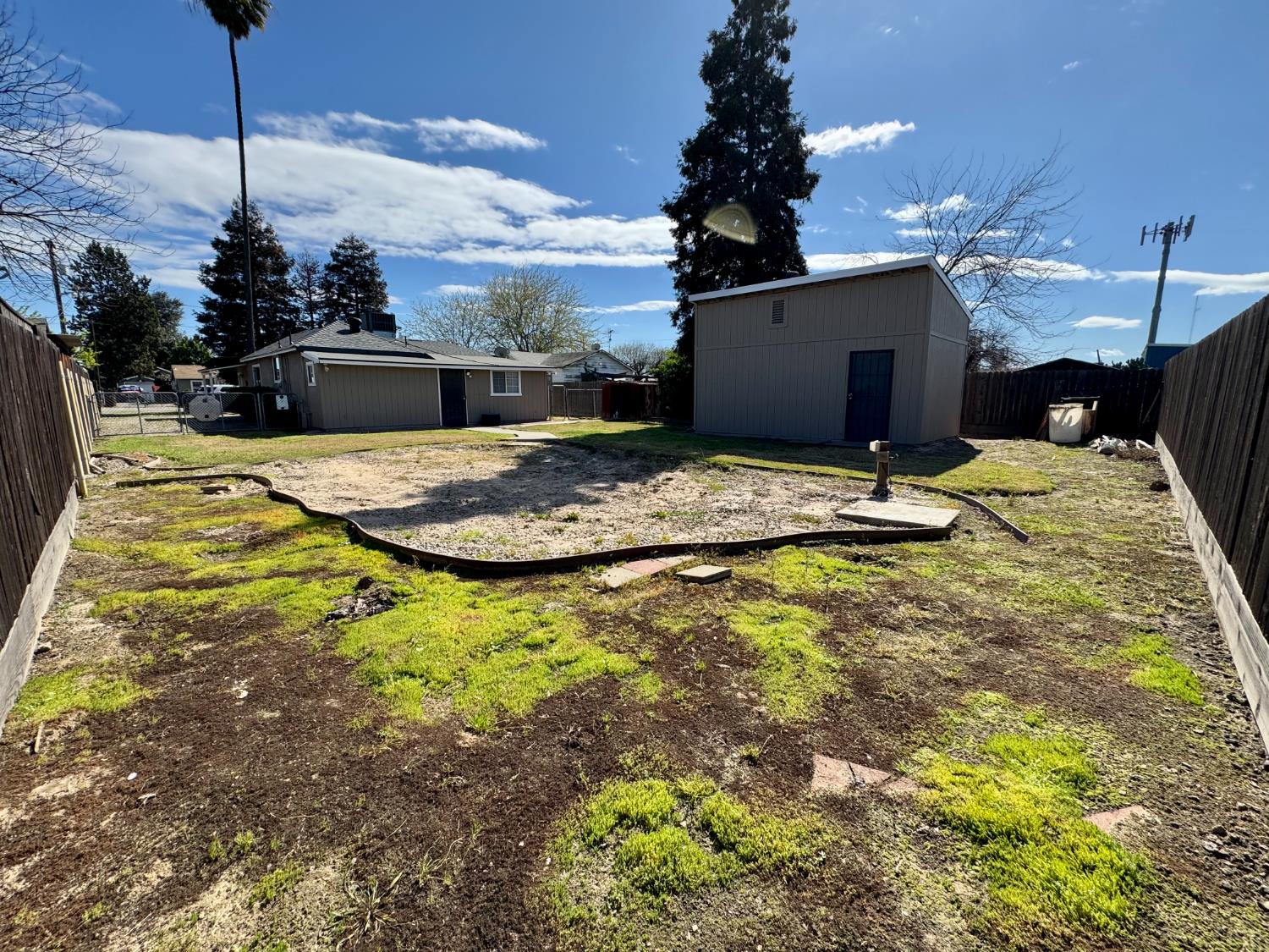 205 Orchard Ave, Modesto, CA 95354