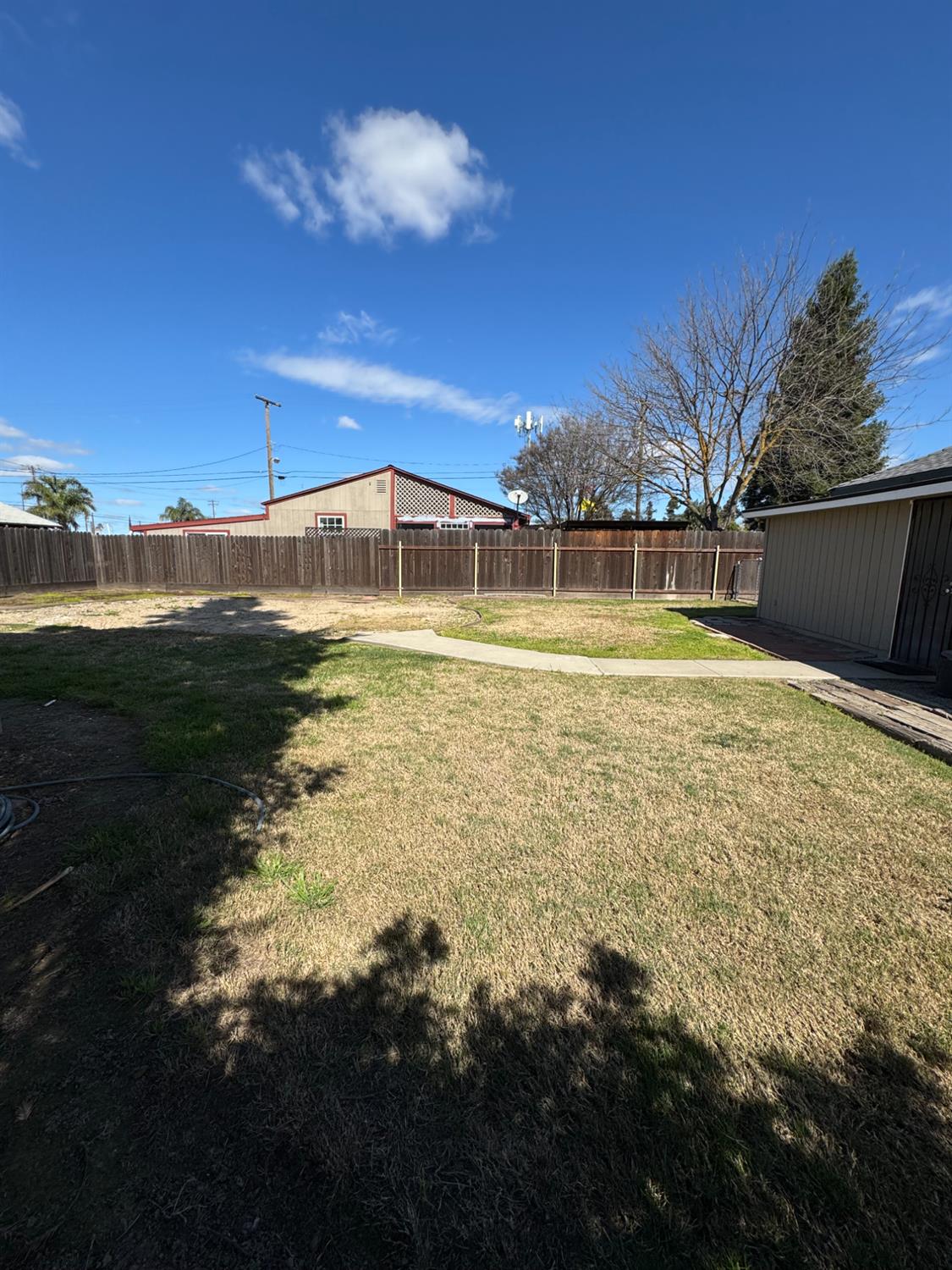 205 Orchard Ave, Modesto, CA 95354