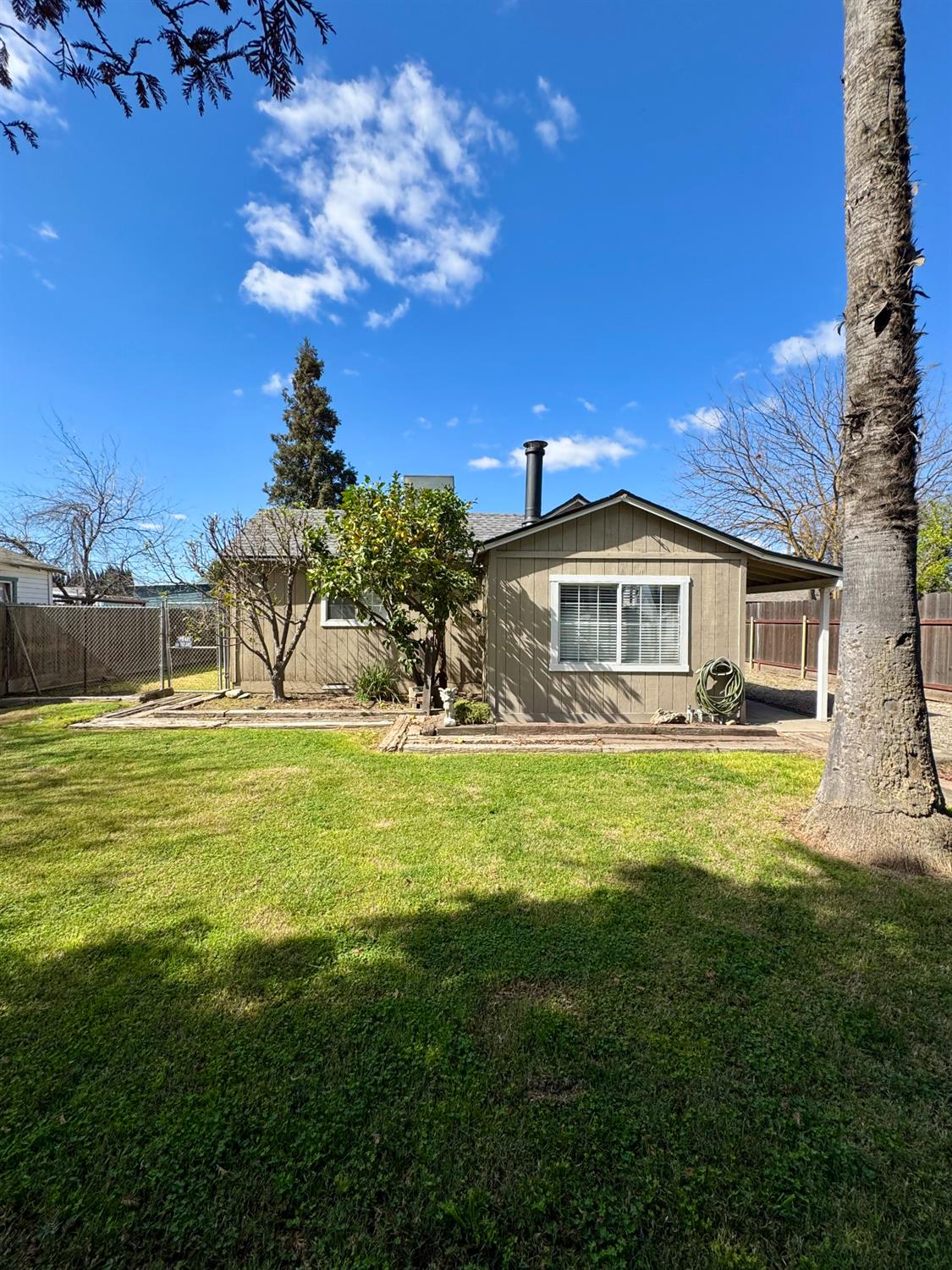 205 Orchard Ave, Modesto, CA 95354
