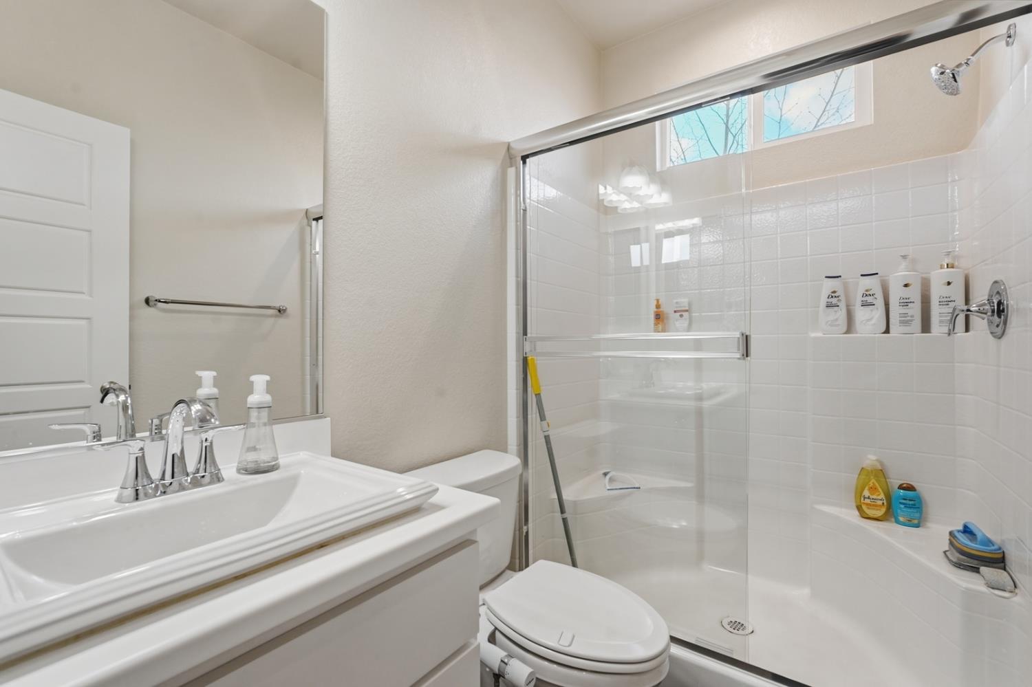 4369 Icon Ave, Modesto, CA 95356