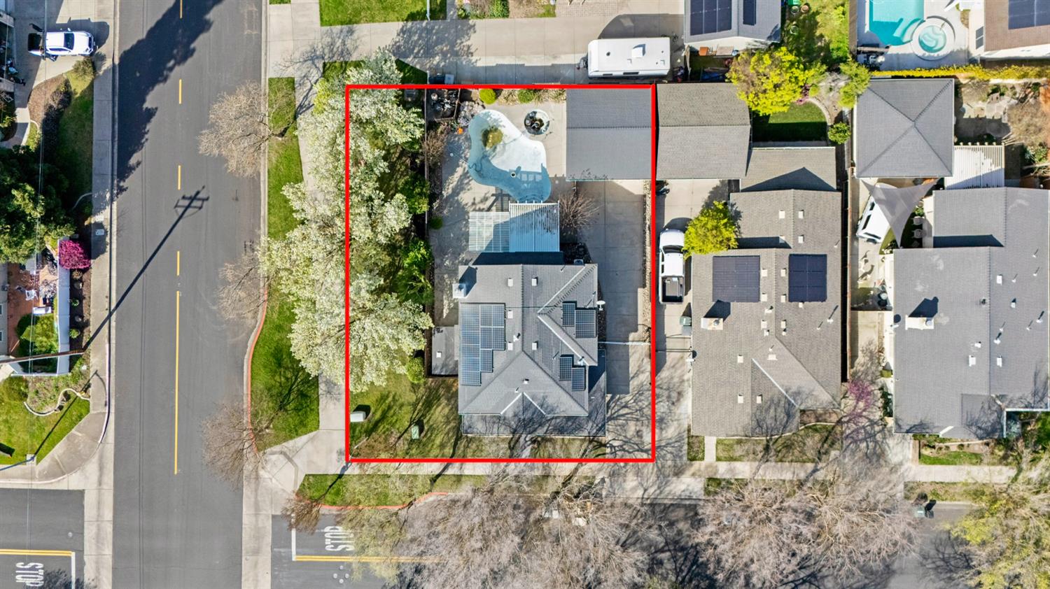 1300 David Dr, Oakdale, CA 95361