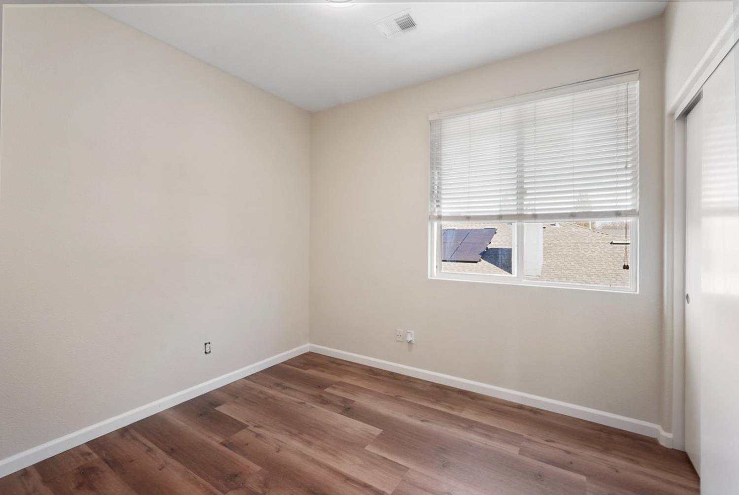 1300 David Dr, Oakdale, CA 95361