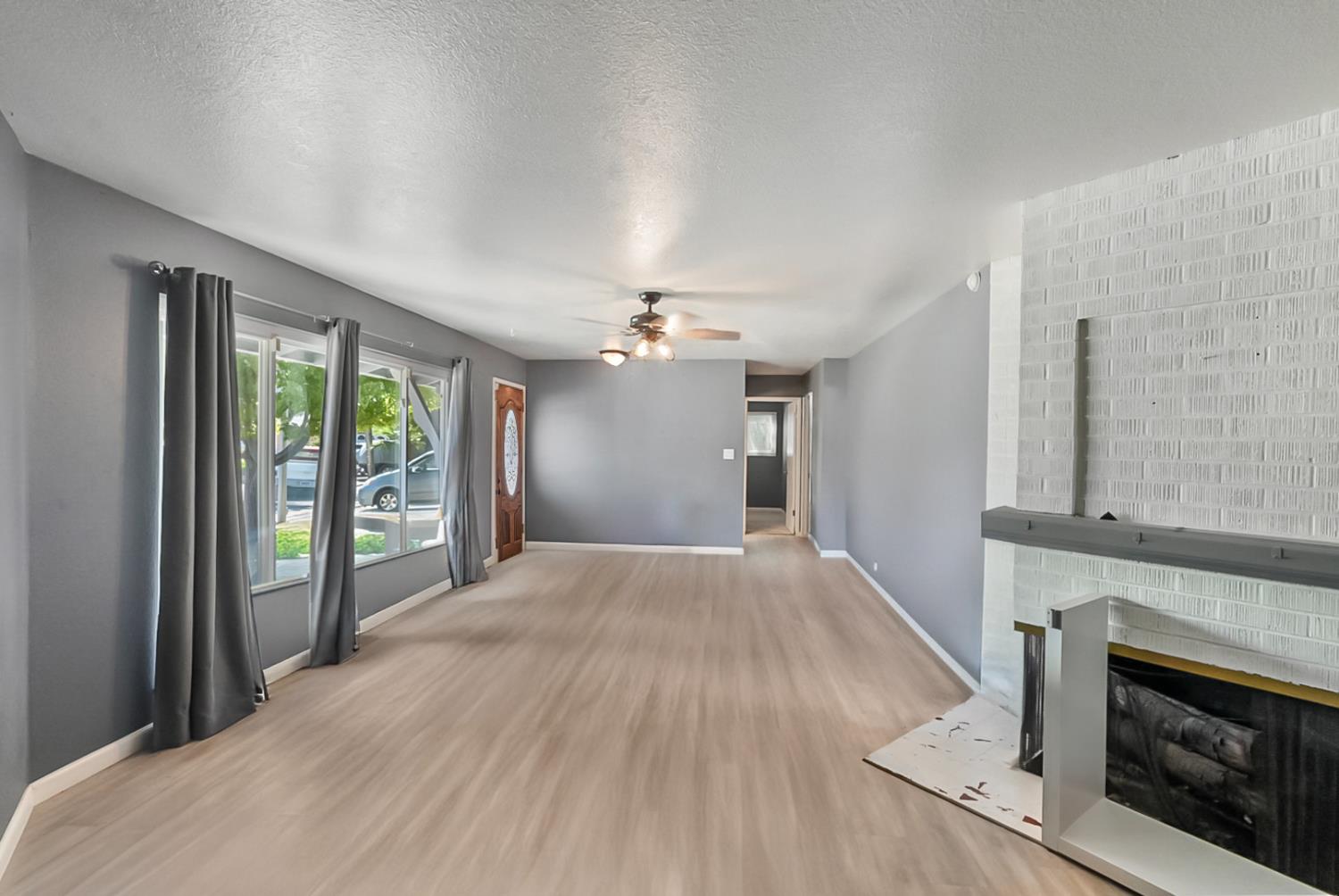 904 Tahoe Dr, Modesto, CA 95350