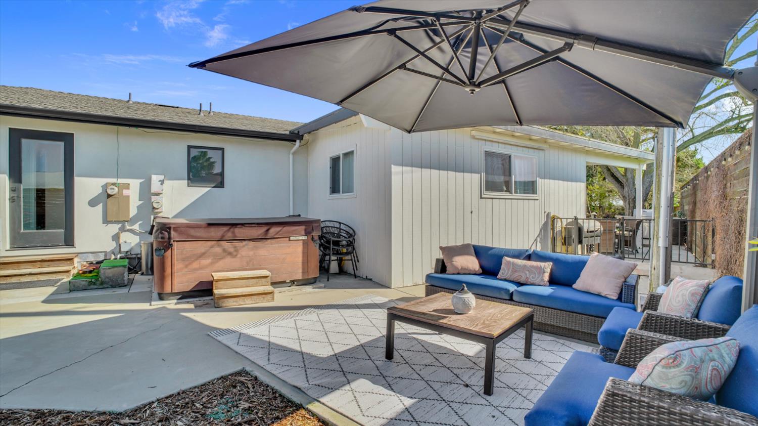 6613 Woodland Ave, Modesto, CA 95358