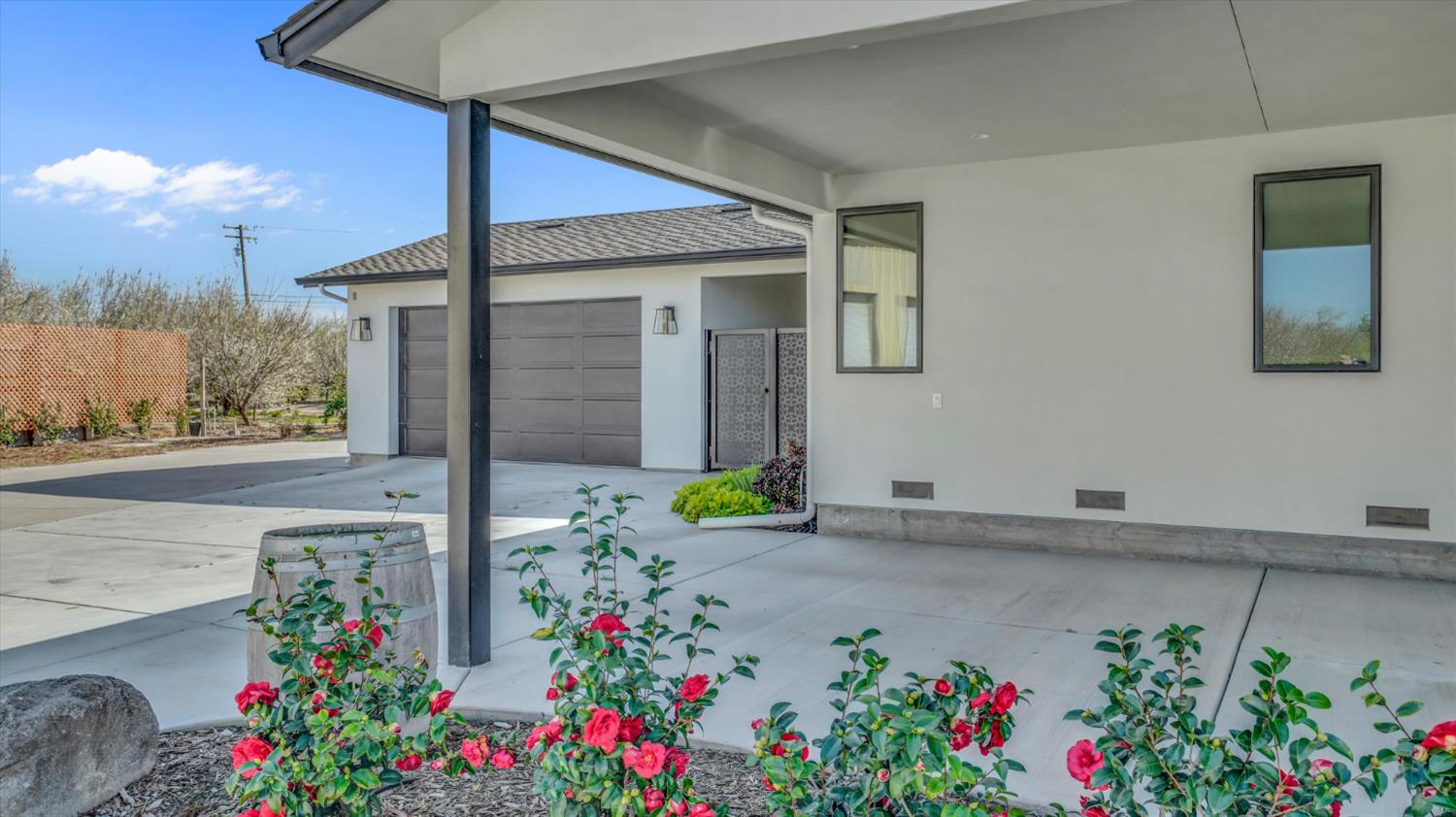 6613 Woodland Ave, Modesto, CA 95358