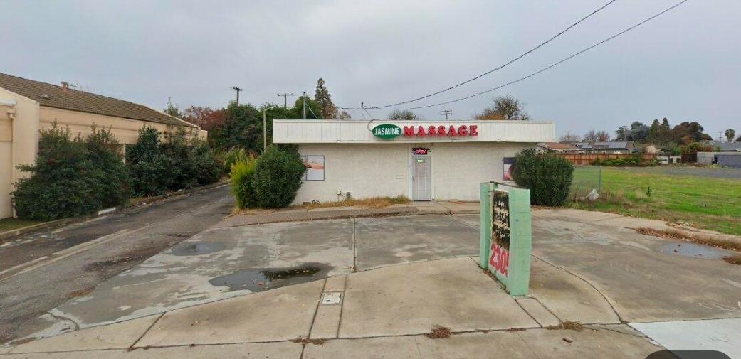 2305 Coffee Rd, Modesto, CA 95355