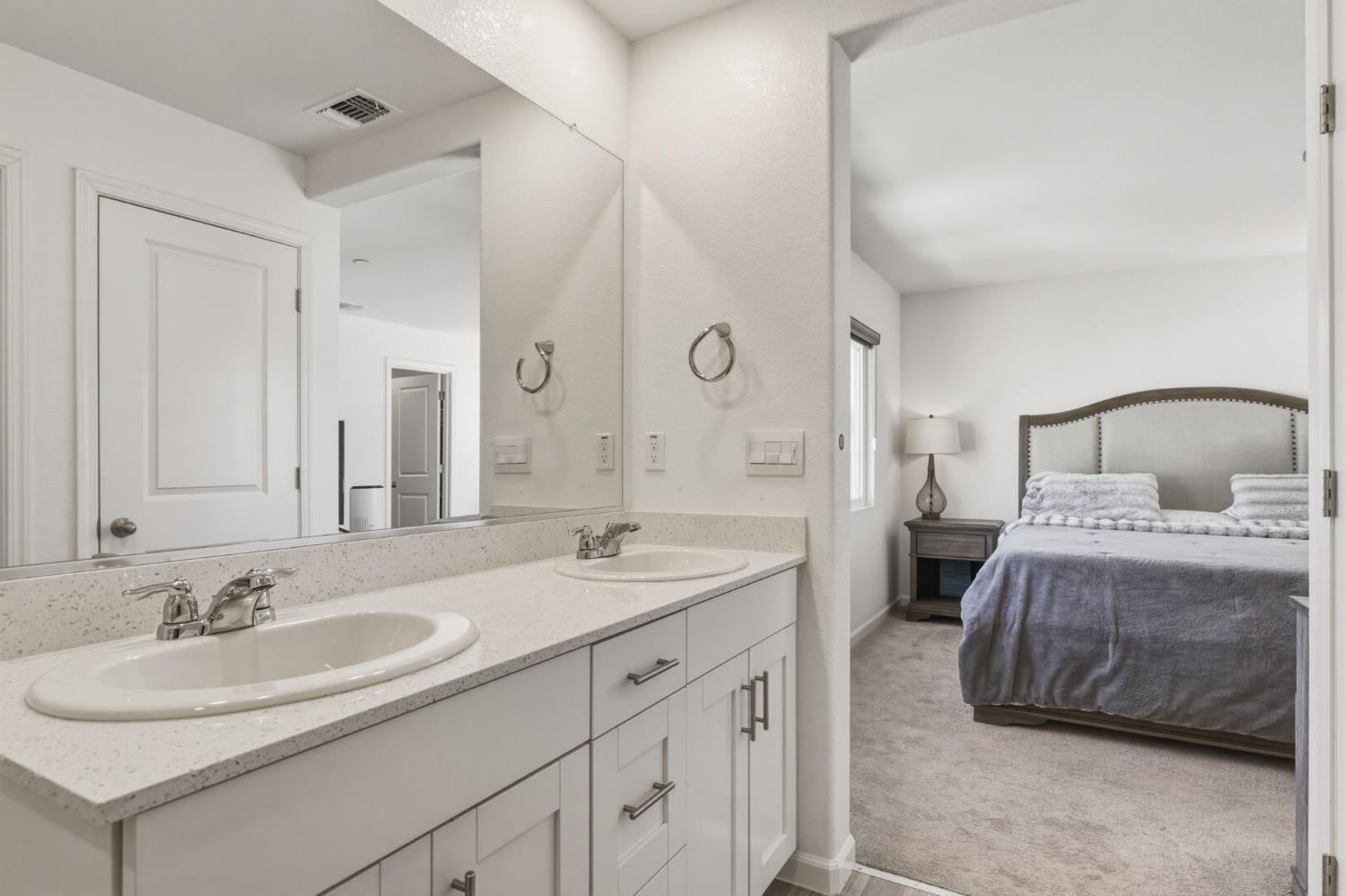 440 Half Dome Dr, Manteca, CA 95337