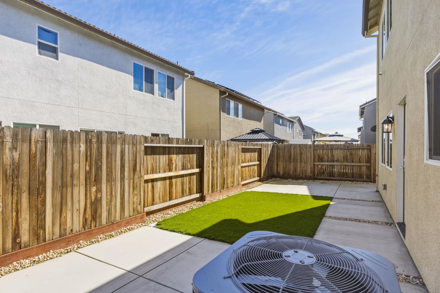 440 Half Dome Dr, Manteca, CA 95337