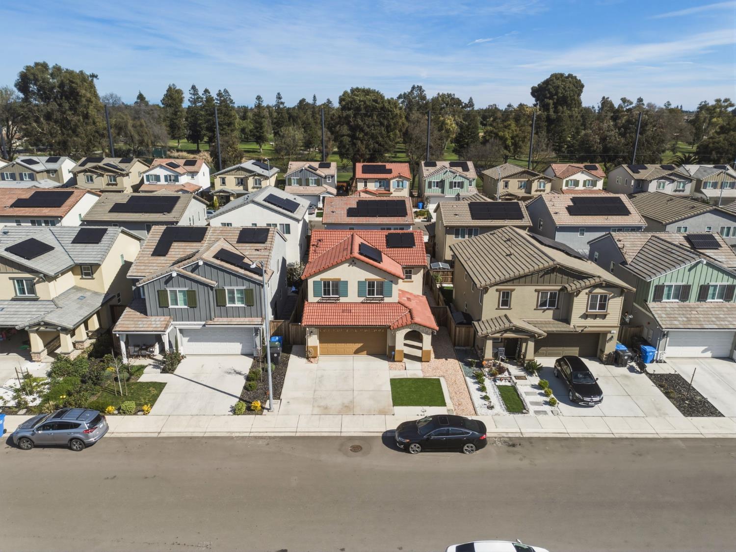 440 Half Dome Dr, Manteca, CA 95337