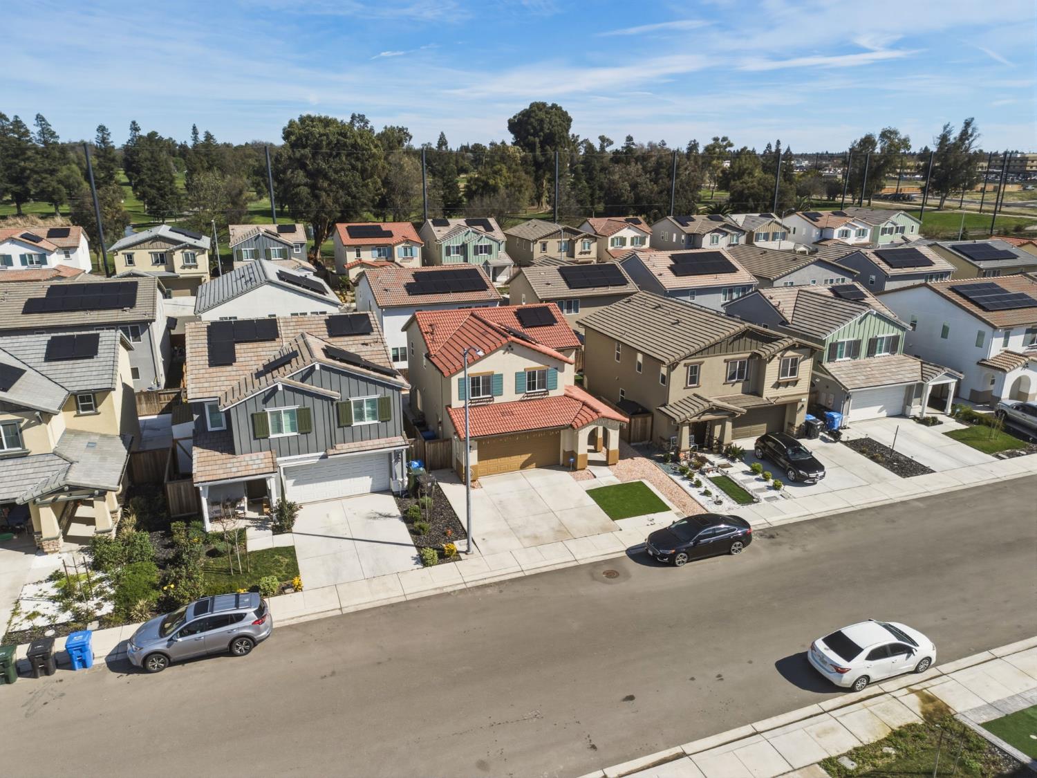 440 Half Dome Dr, Manteca, CA 95337