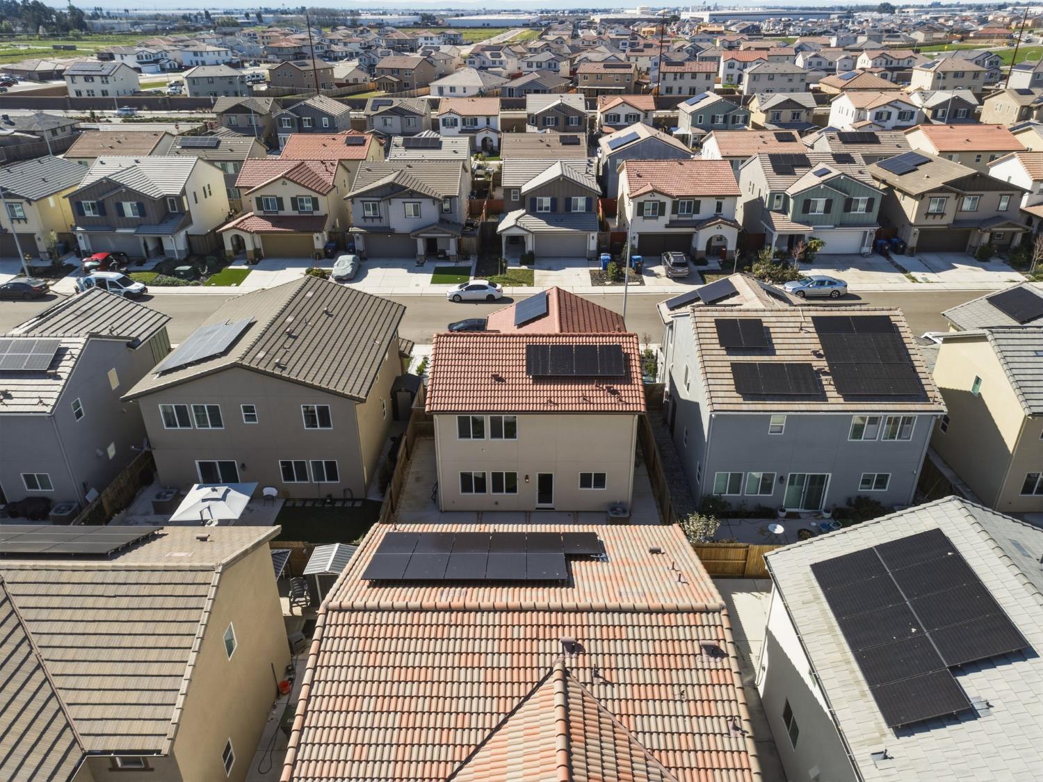 440 Half Dome Dr, Manteca, CA 95337